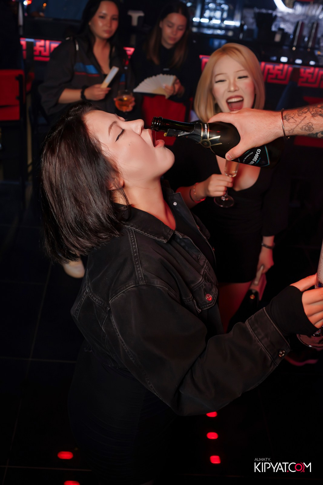 LADIES NIGHT — SHANGHAI 88 BAR. КИПЯТКОМ АЛМАТЫ! Фотосъемка мероприятий в Алматы