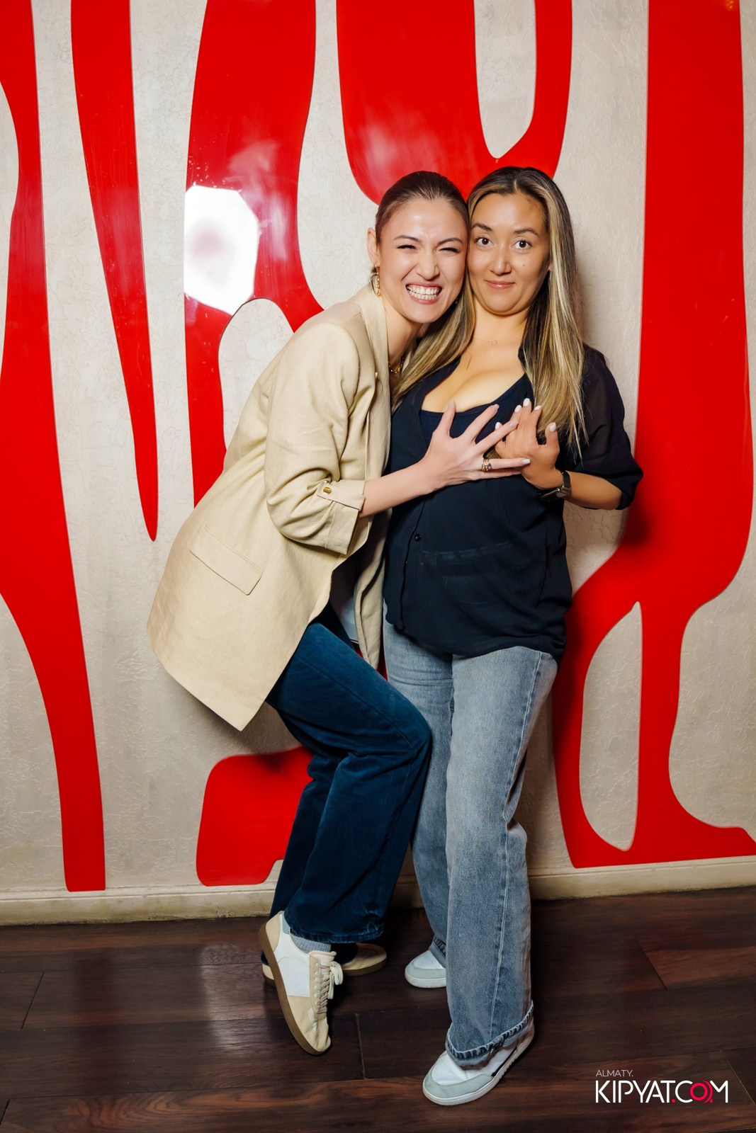 УХО И МЕДВЕДЬ НА САИНА. КИПЯТКОМ АЛМАТЫ!