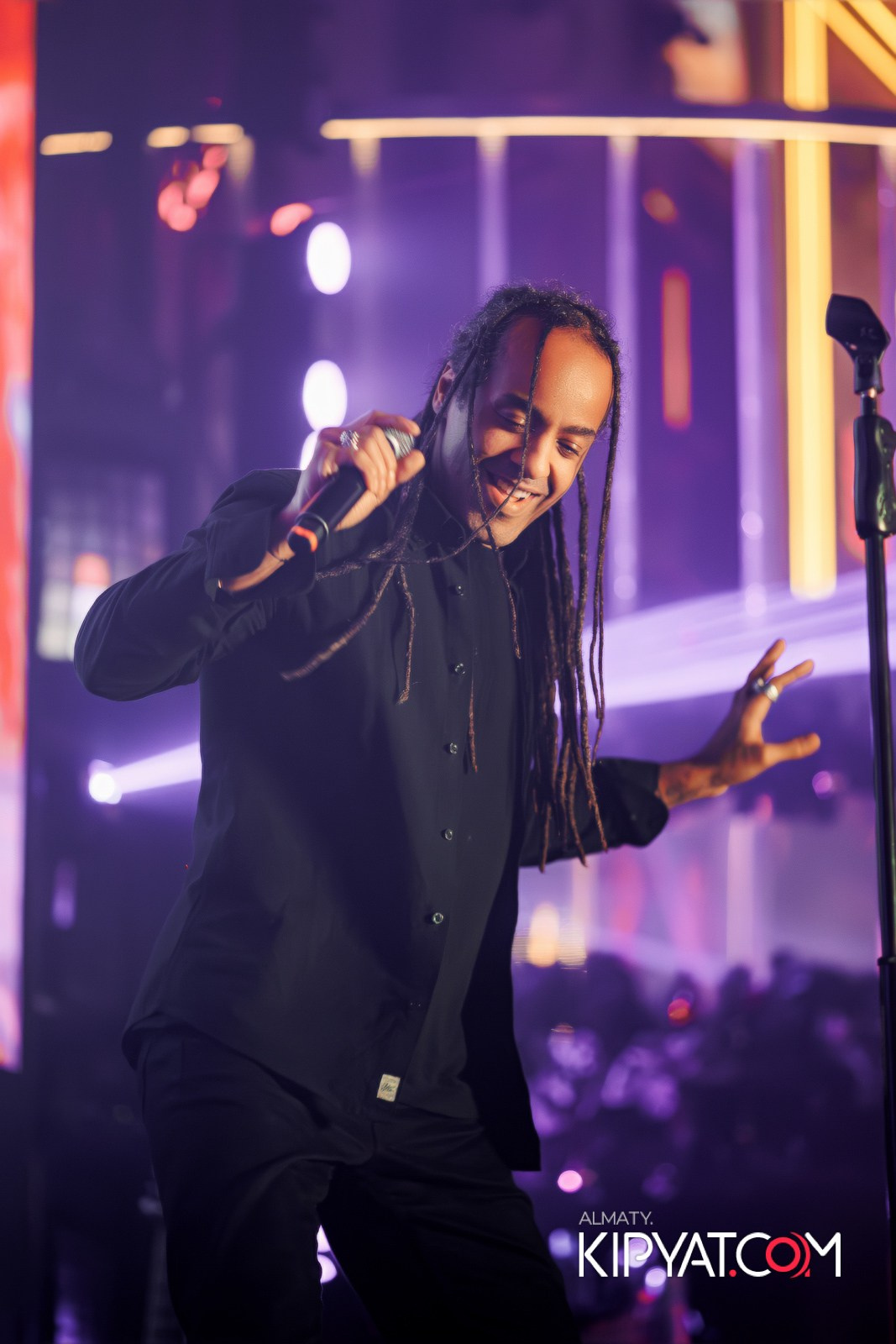 SANTA BARBARA — ПИТ ДЖЕЙСОН (ГР. ПРЕМЬЕР-МИНИСТР) И ИЛЬЯ ЗУДИН (ГР. ДИНАМИТ) НА ПРЕДНОВОГОДНЕЙ ВЕЧЕРИНКЕ. КИПЯТКОМ АЛМАТЫ!