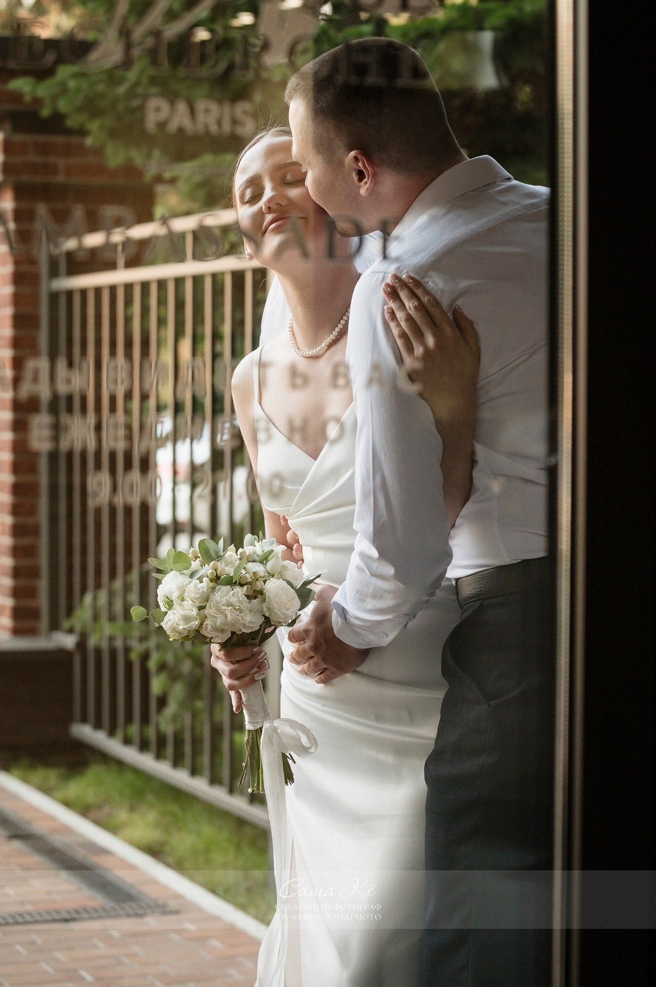 Идеальные фото для молодоженов: Новосибирск, эмоции и стиль. Свадебный, семейный и event фотограф в Новосибирске и Новосибирской области Саша Кё