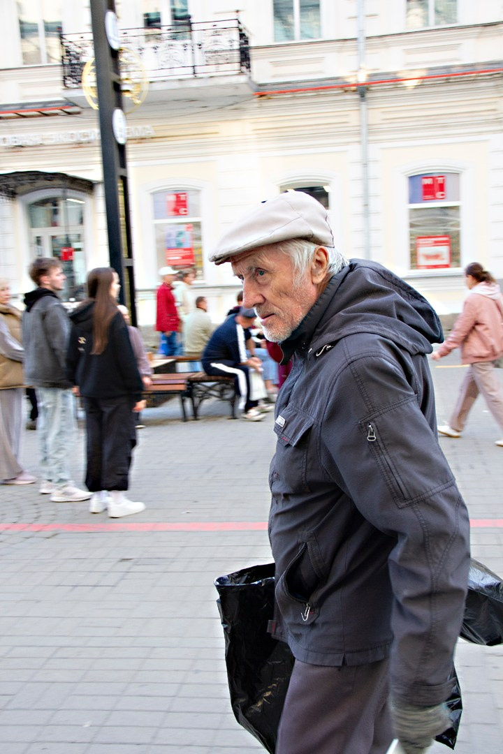Стрит съемка на ул. Вайнера. Фотограф Екатеринбург Екатерина Красноперова