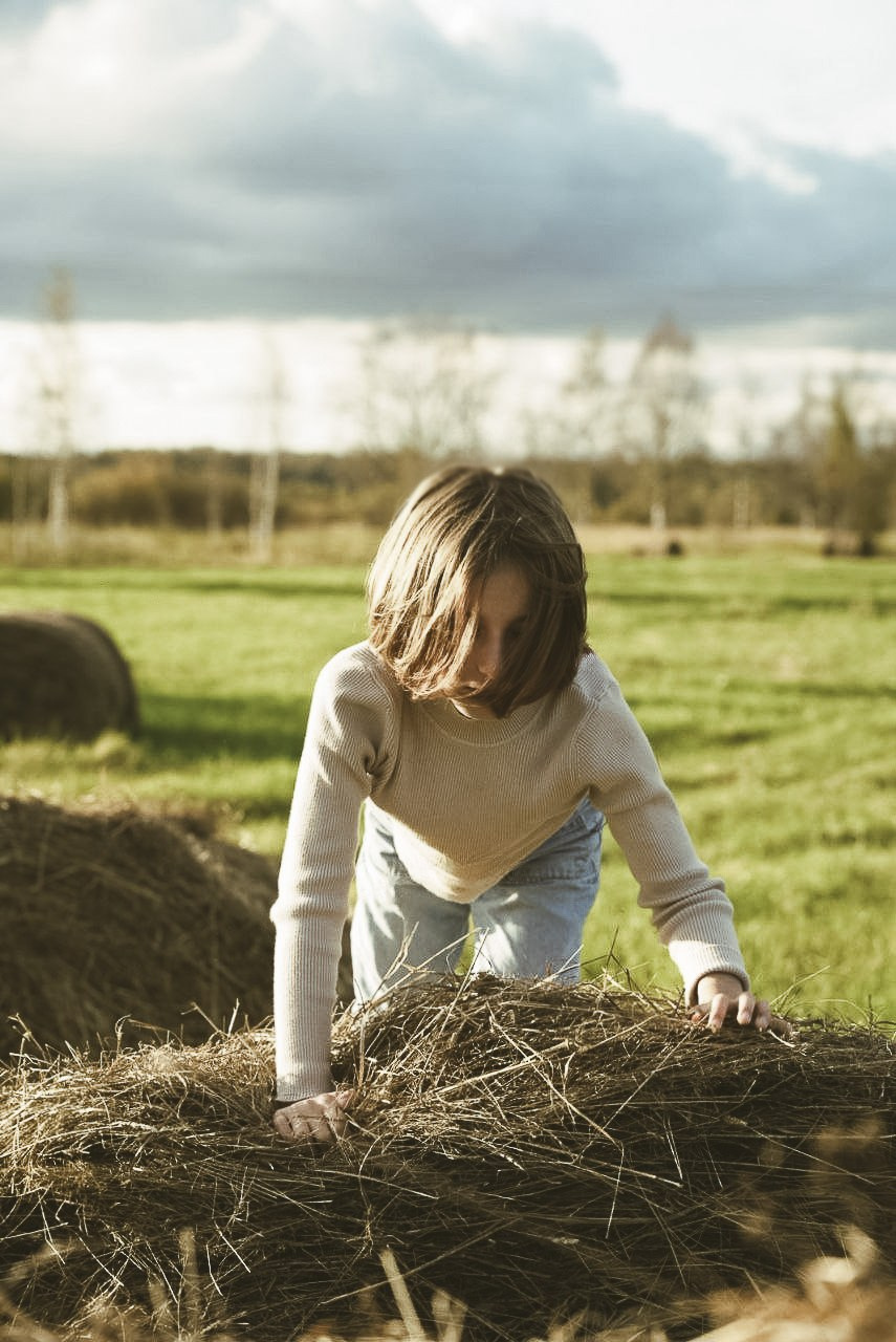 Стога. Портретный фотограф в Санкт-Петербурге Дария Сыч