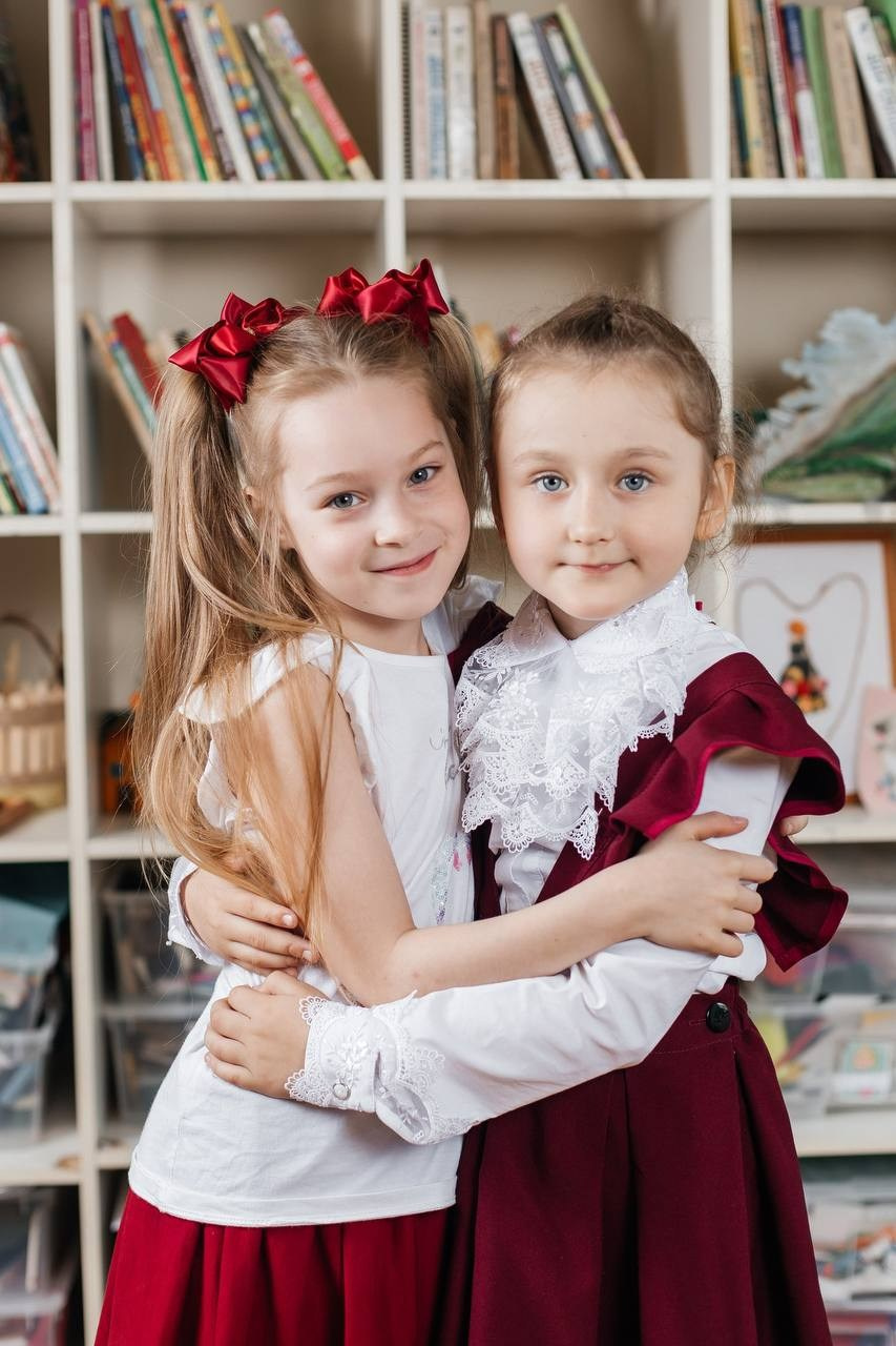 Начальная школа. Выпускные альбомы. Зубкова Яна