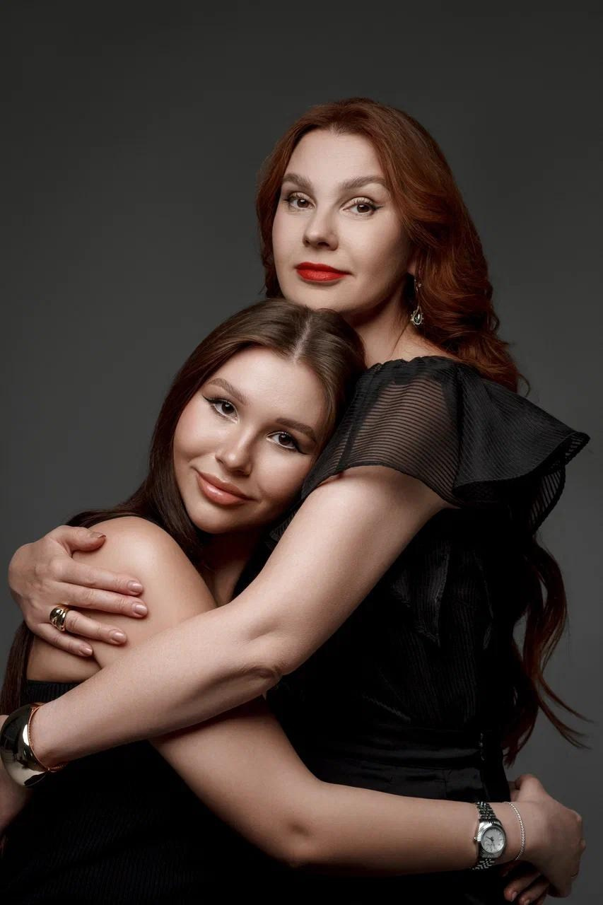 Арина и семья. Женский фотограф в Москве Камила Бакаева