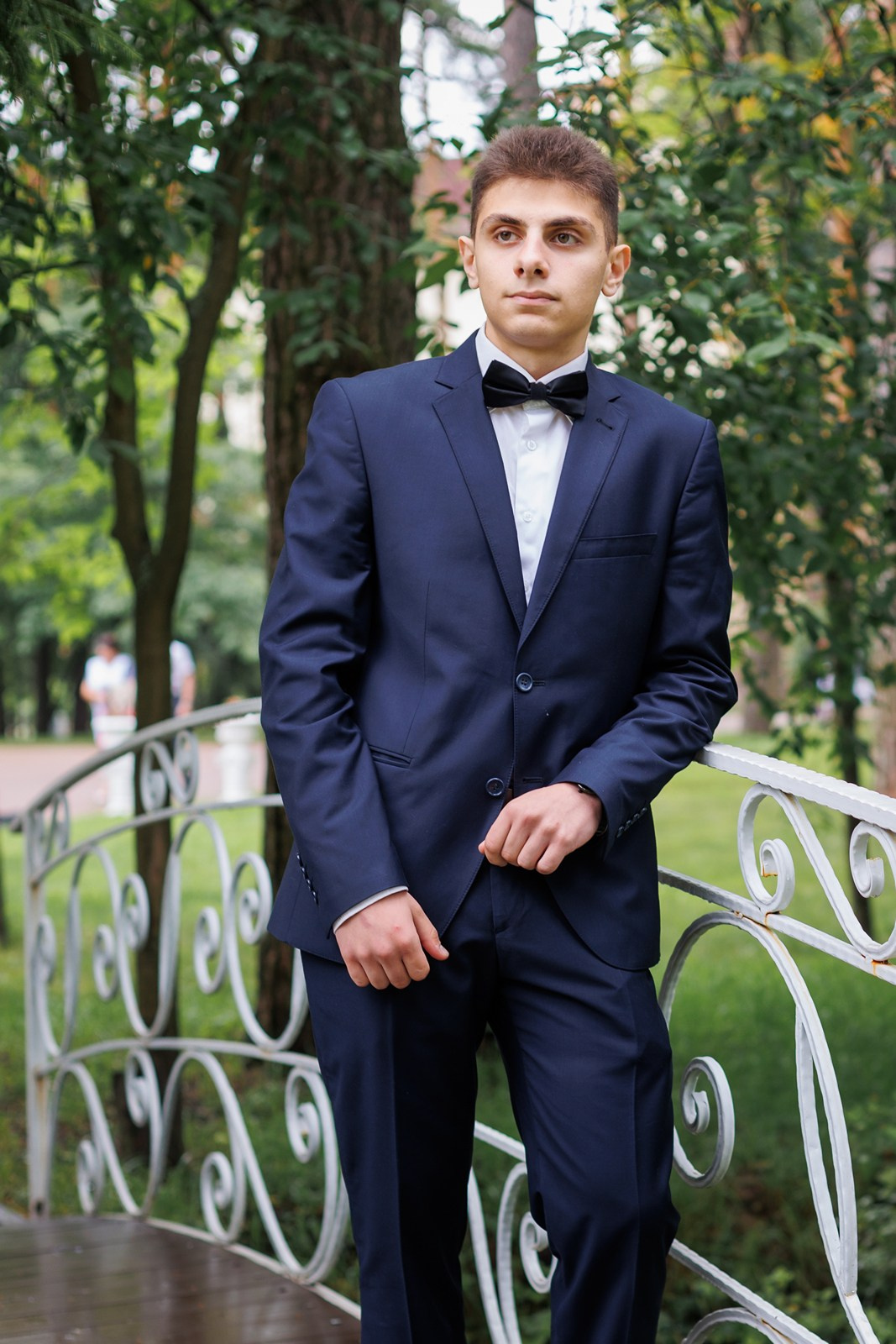 Фотосессия на выпускном в школе 11й класс. Свадебный и репортажный фотограф в Москве и Московской области