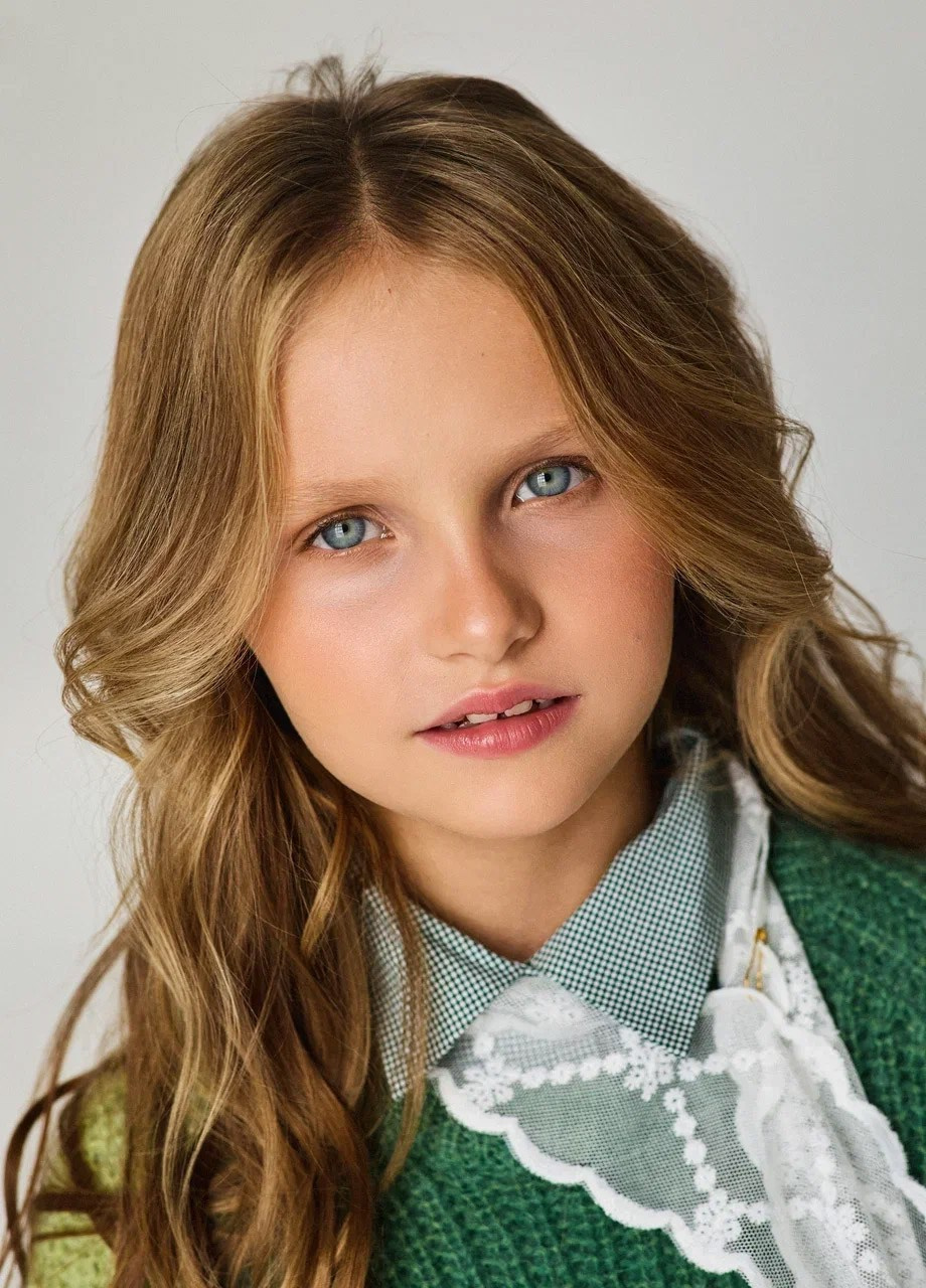 Зуева Лиза 7 ЛЕТ 129 СМ. Детское модельное агентство Musthave agency. База профессиональных моделей