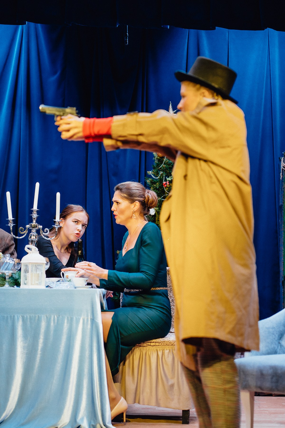 Театр Дом 8 Любящих женщин. Главная