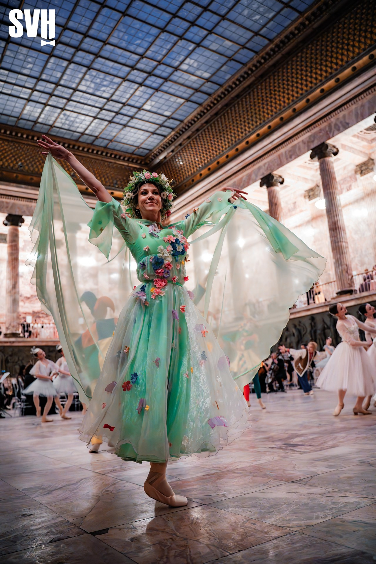 Пасхальный бал Петра Аксёнова