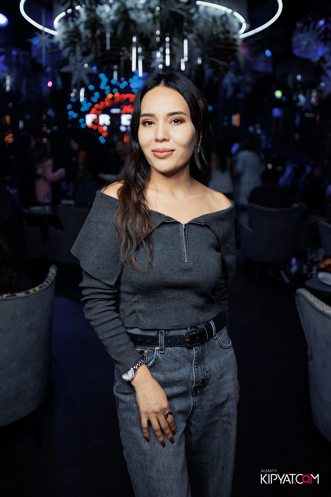 FRIENDS BAR & TERRACE. КИПЯТКОМ АЛМАТЫ!