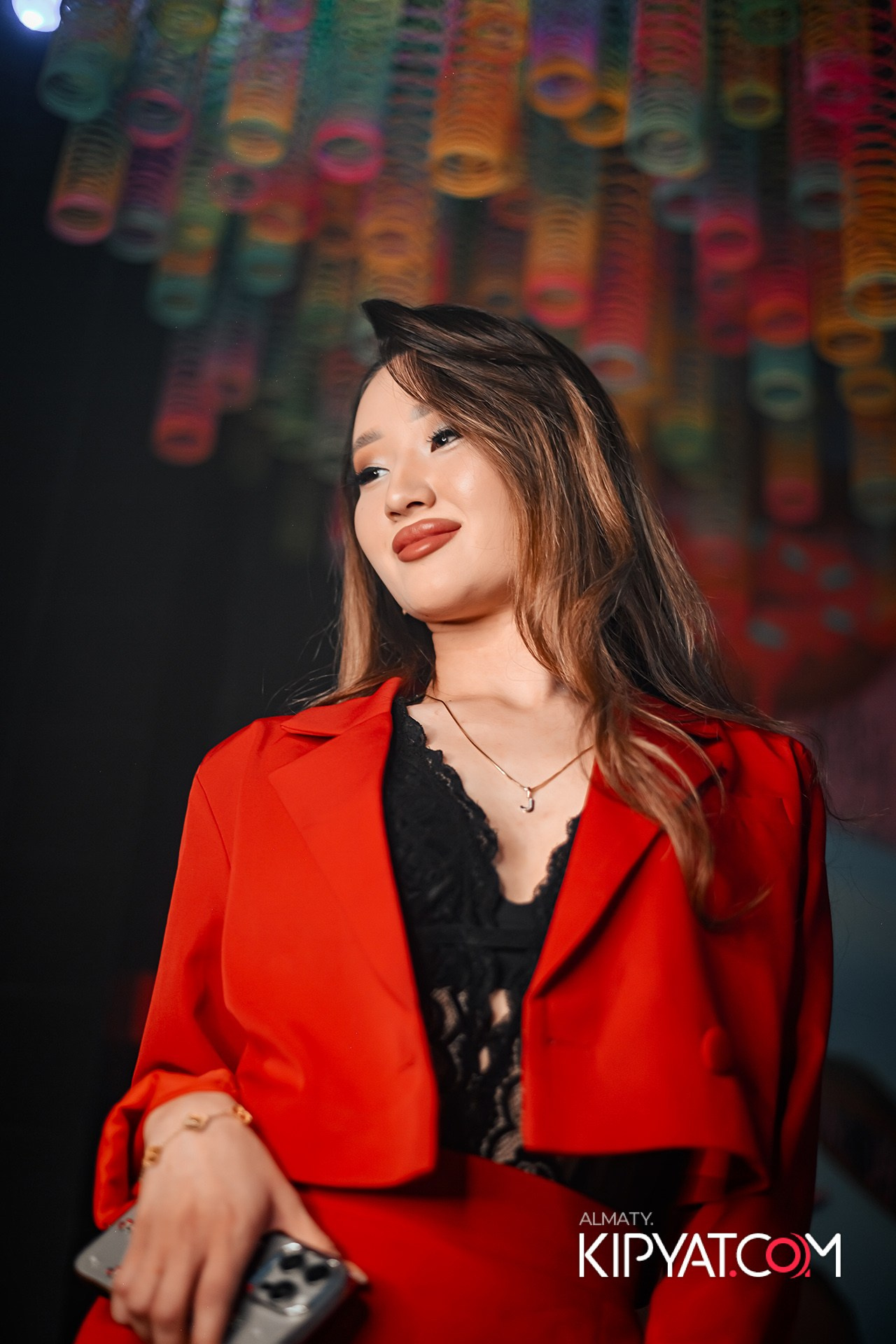 SANTA BARBARA ВЫСТУПЛЕНИЕ ГРУППЫ БРАТЬЯ ГРИММ. КИПЯТКОМ АЛМАТЫ!