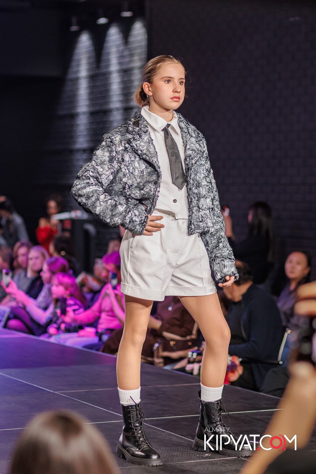 JUNIOR MODELS SHOW В РАМКАХ БЛАГОТВОРИТЕЛЬНОГО ПРОЕКТА МОДА ЗА СЧАСТЬЕ ДЕТЕЙ. КИПЯТКОМ АЛМАТЫ!