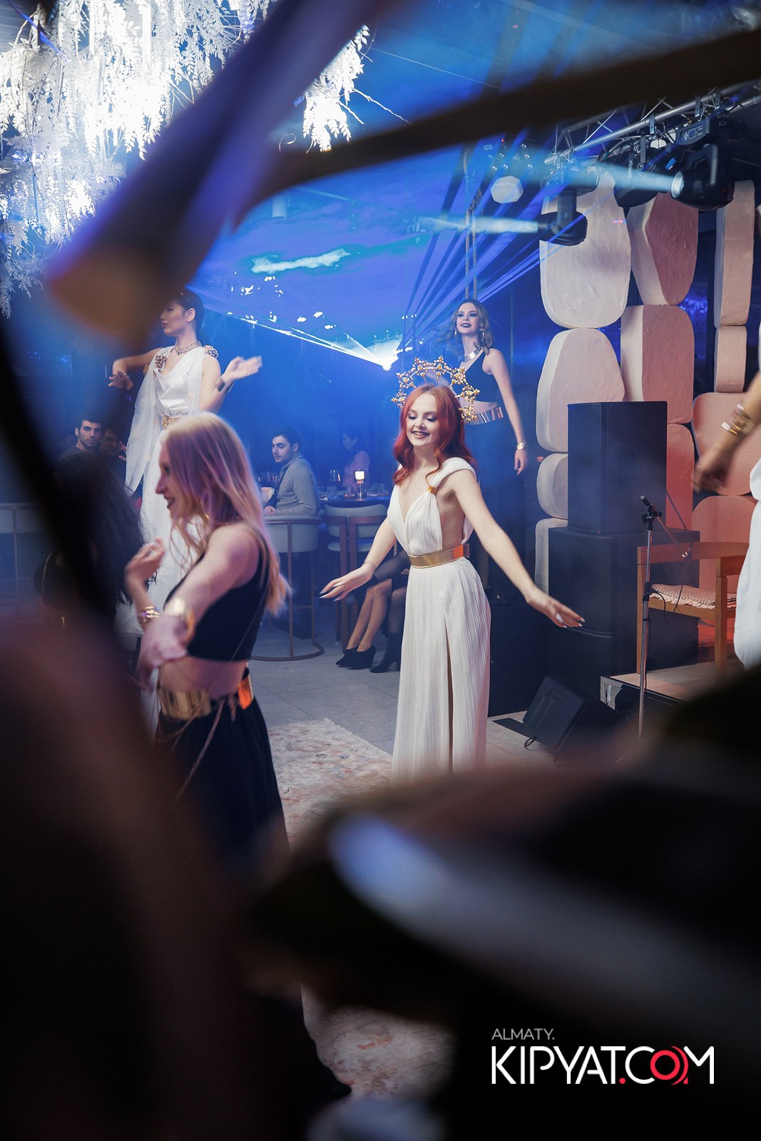 EDEN BAR & RESTAURANT. КИПЯТКОМ АЛМАТЫ!