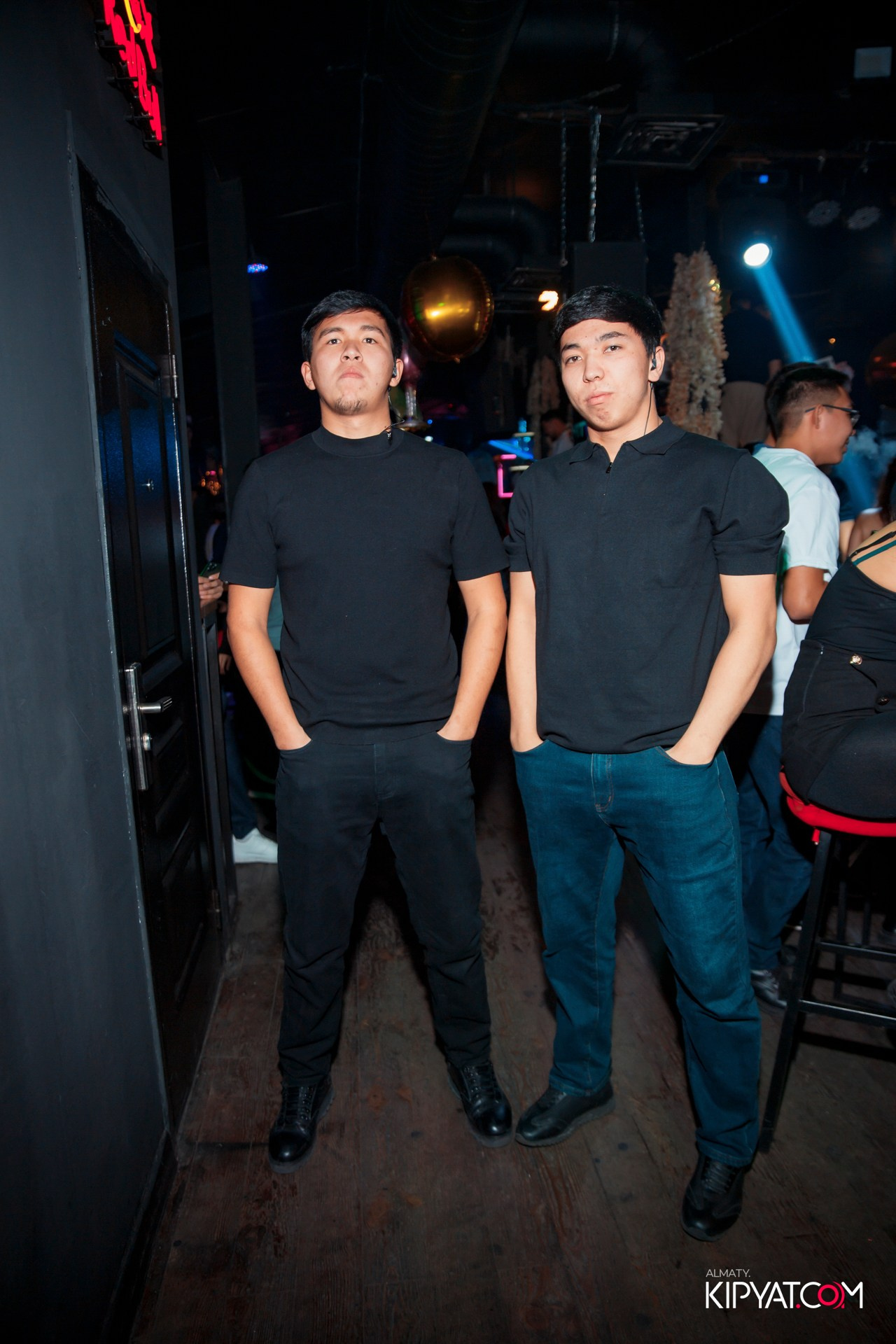 UYAT EMES BAR. КИПЯТКОМ АЛМАТЫ! Фотосъемка мероприятий в Алматы