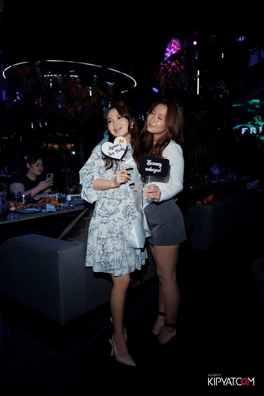 FRIENDS BAR & TERRACE. КИПЯТКОМ АЛМАТЫ!