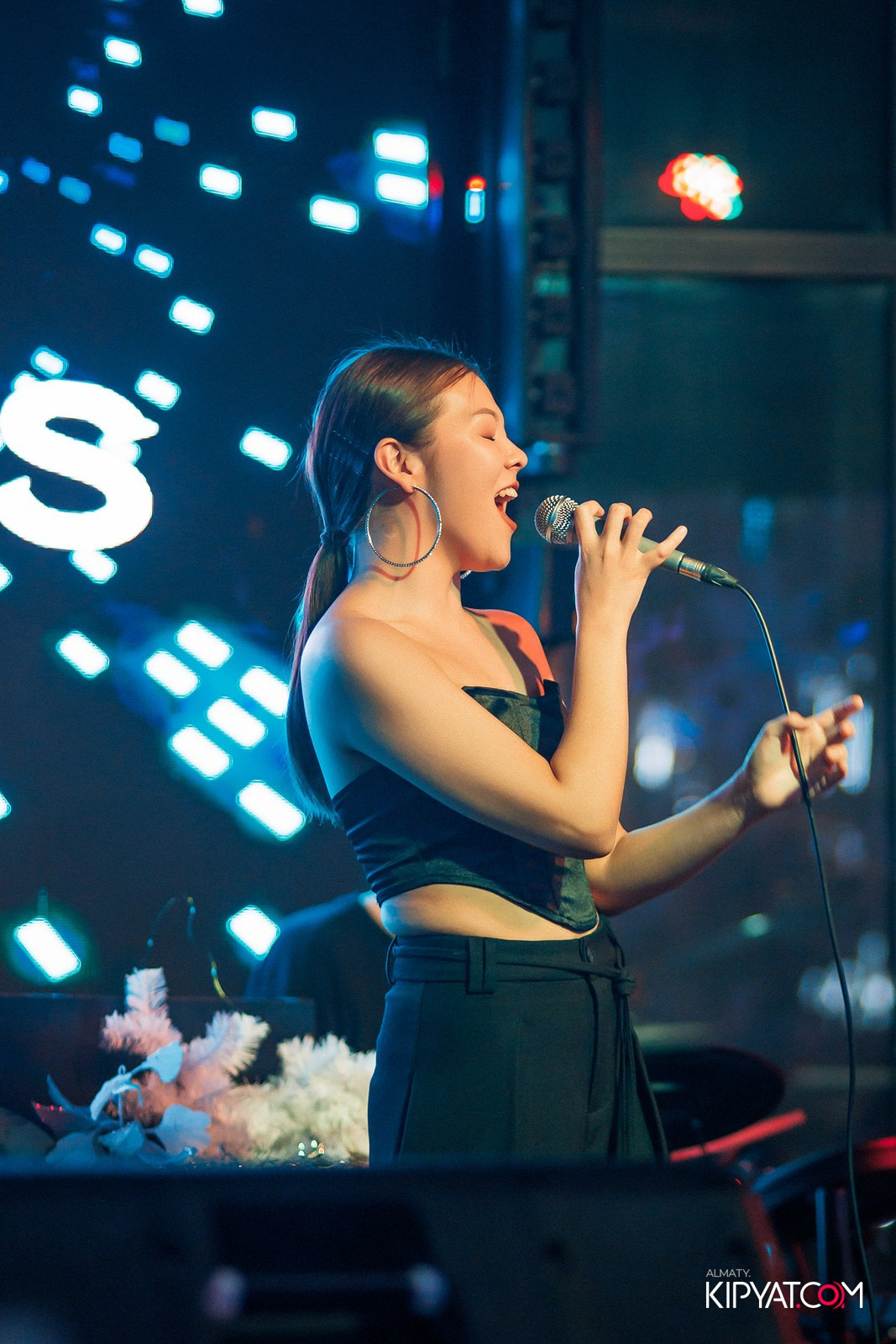 FRIENDS BAR & TERRACE. КИПЯТКОМ АЛМАТЫ!