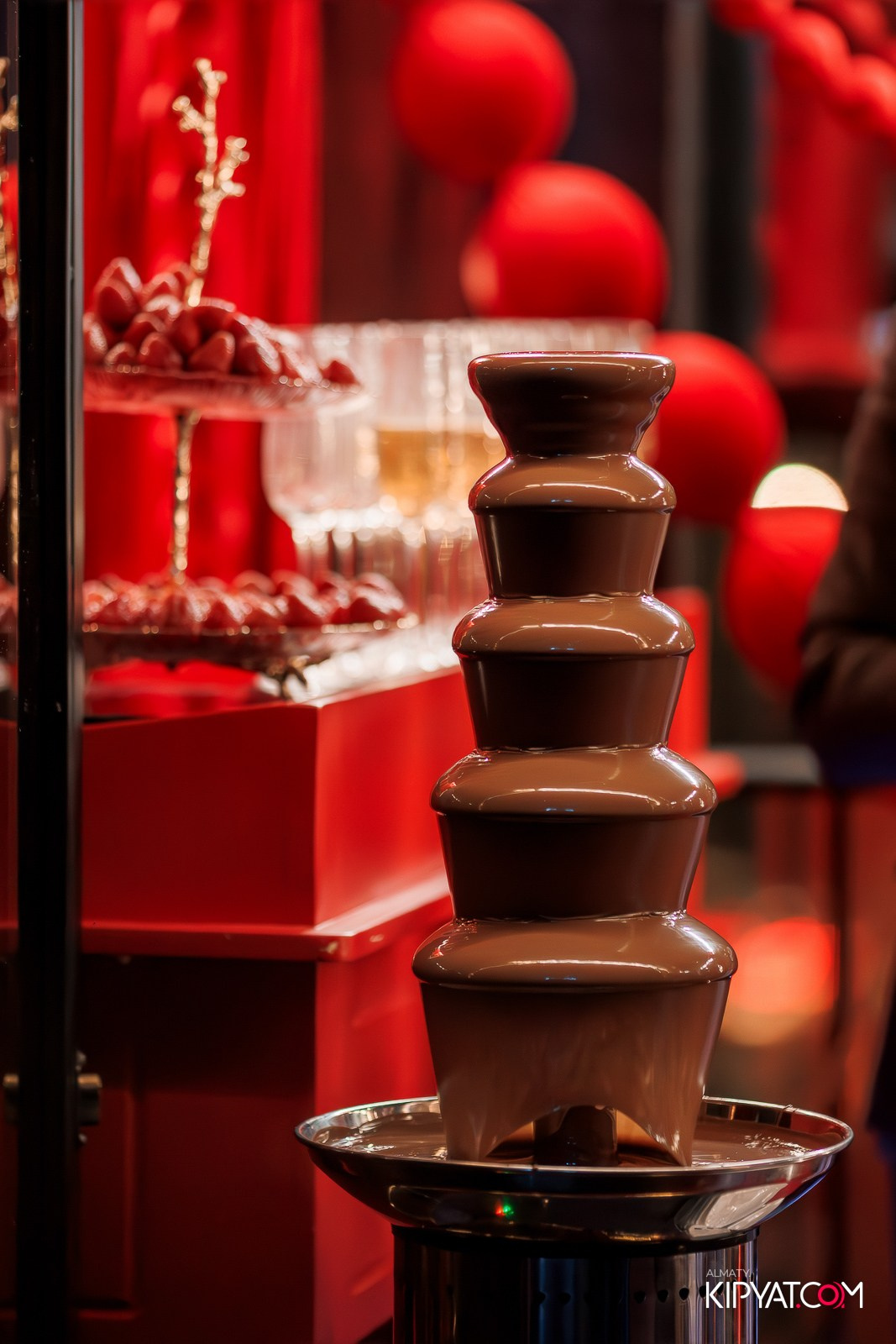 MARUV THE THEATER. КИПЯТКОМ АЛМАТЫ!