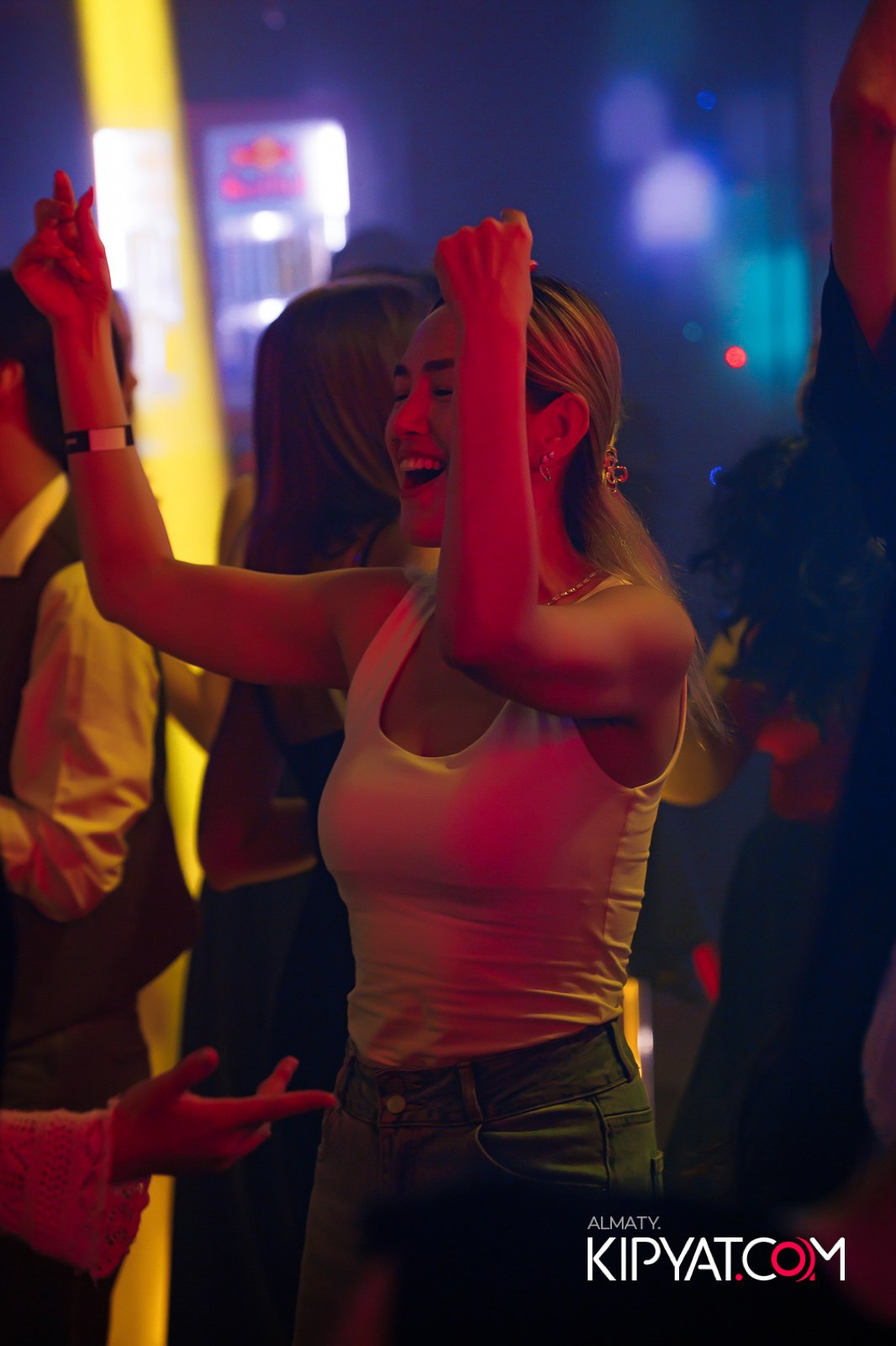 НОЧНОЙ КЛУБ ICON. КИПЯТКОМ АЛМАТЫ!