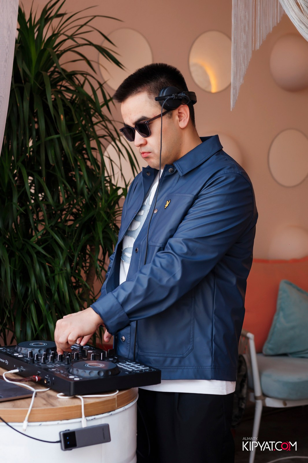 LOVA COFFEE. КИПЯТКОМ АЛМАТЫ!