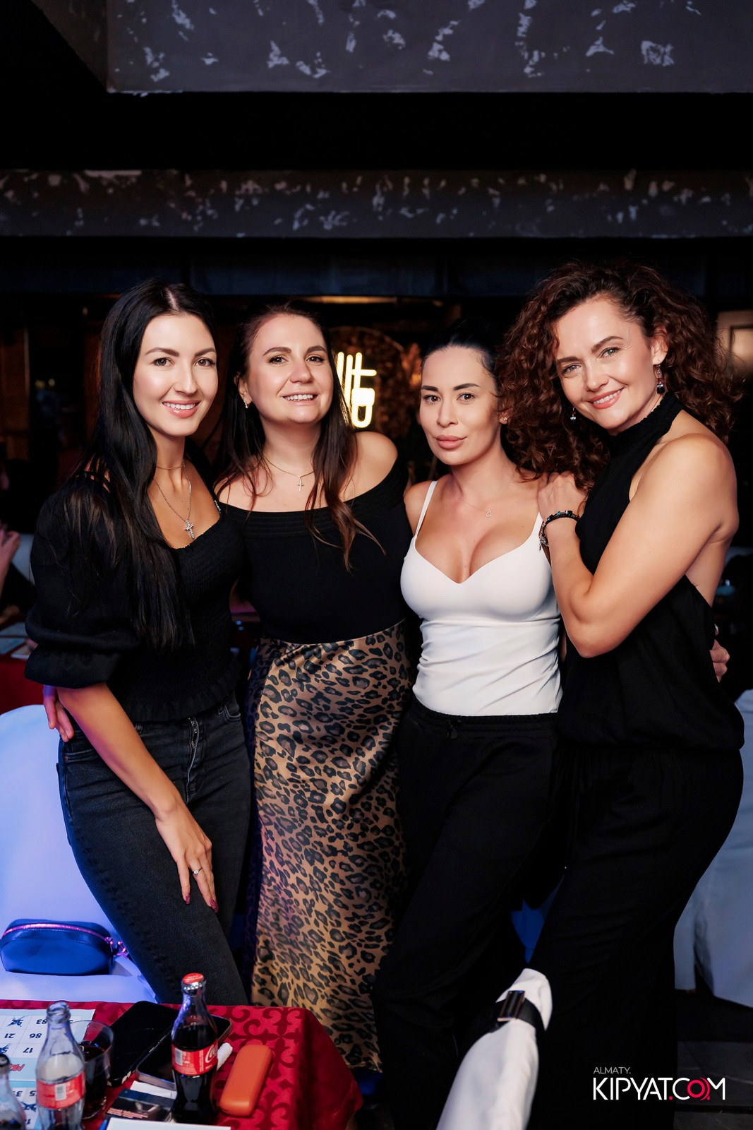 МУЗЫКАЛЬНОЕ ЛОТО В HIT RETRO. КИПЯТКОМ АЛМАТЫ!