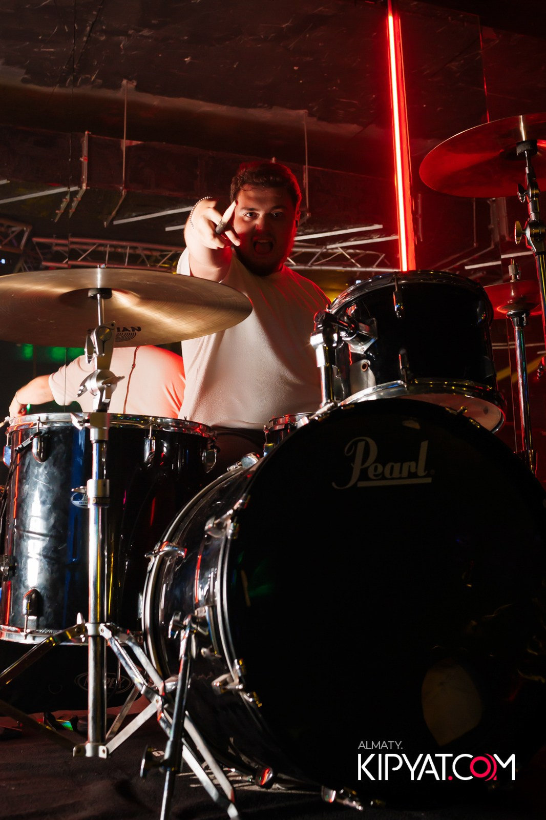 НОЧНОЙ КЛУБ ICON. КИПЯТКОМ АЛМАТЫ!