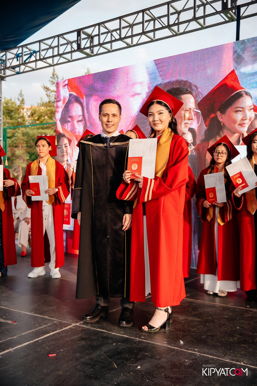 ВРУЧЕНИЕ ДИПЛОМОВ — НАРХОЗ КОЛЛЕДЖ. Part 4. КИПЯТКОМ АЛМАТЫ!