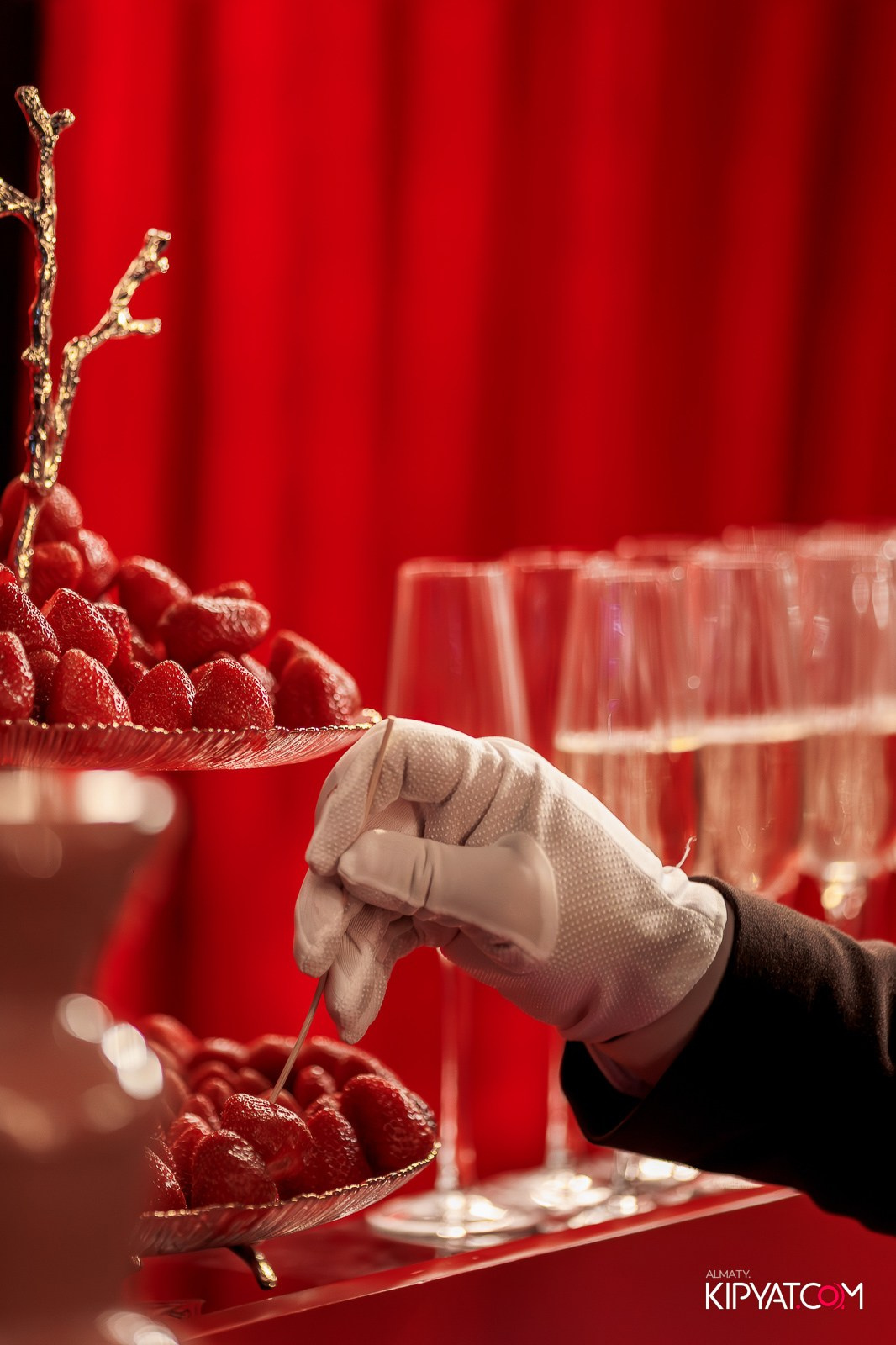 MARUV THE THEATER. КИПЯТКОМ АЛМАТЫ!