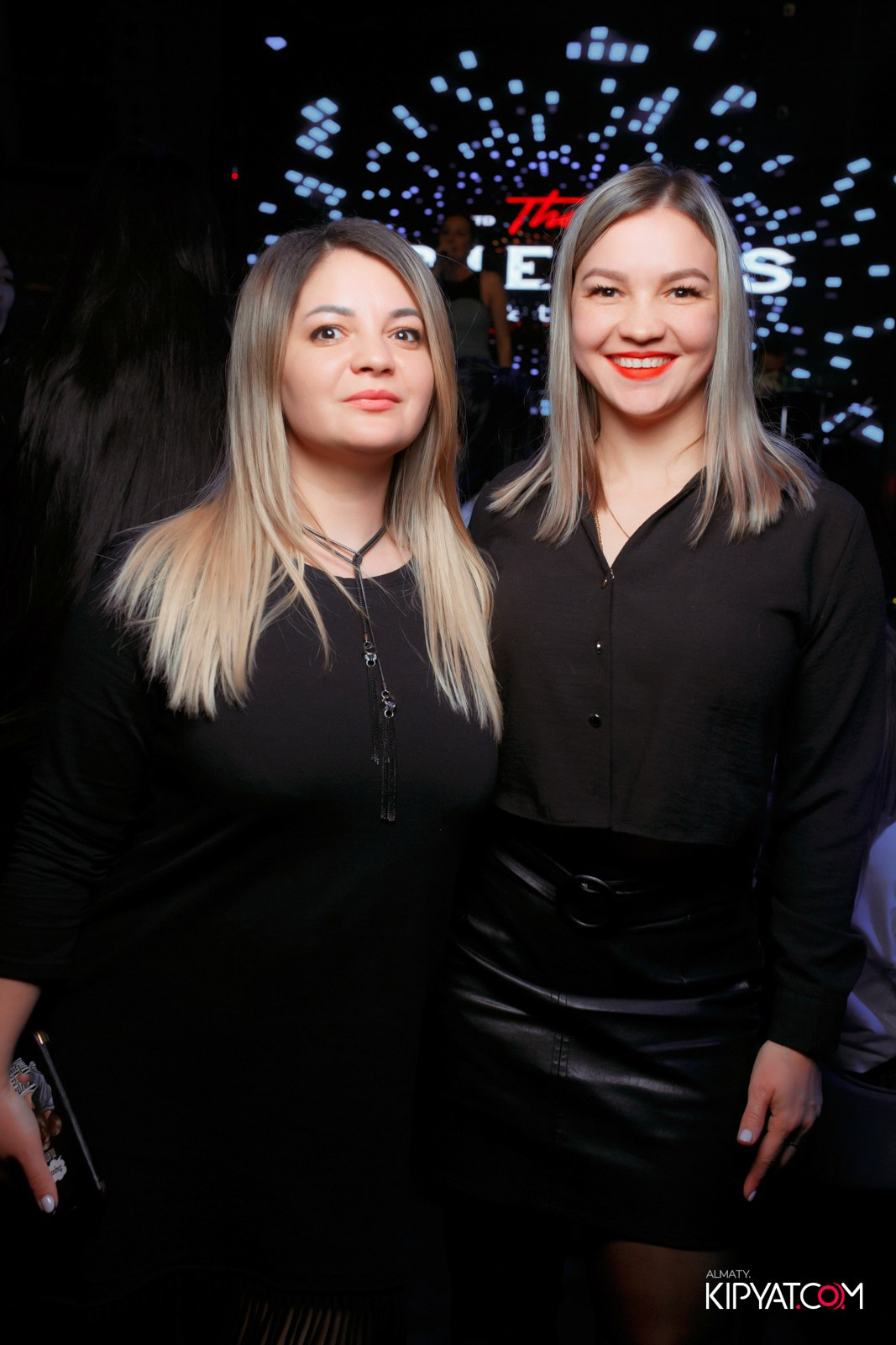 FRIENDS BAR & TERRACE. КИПЯТКОМ АЛМАТЫ!