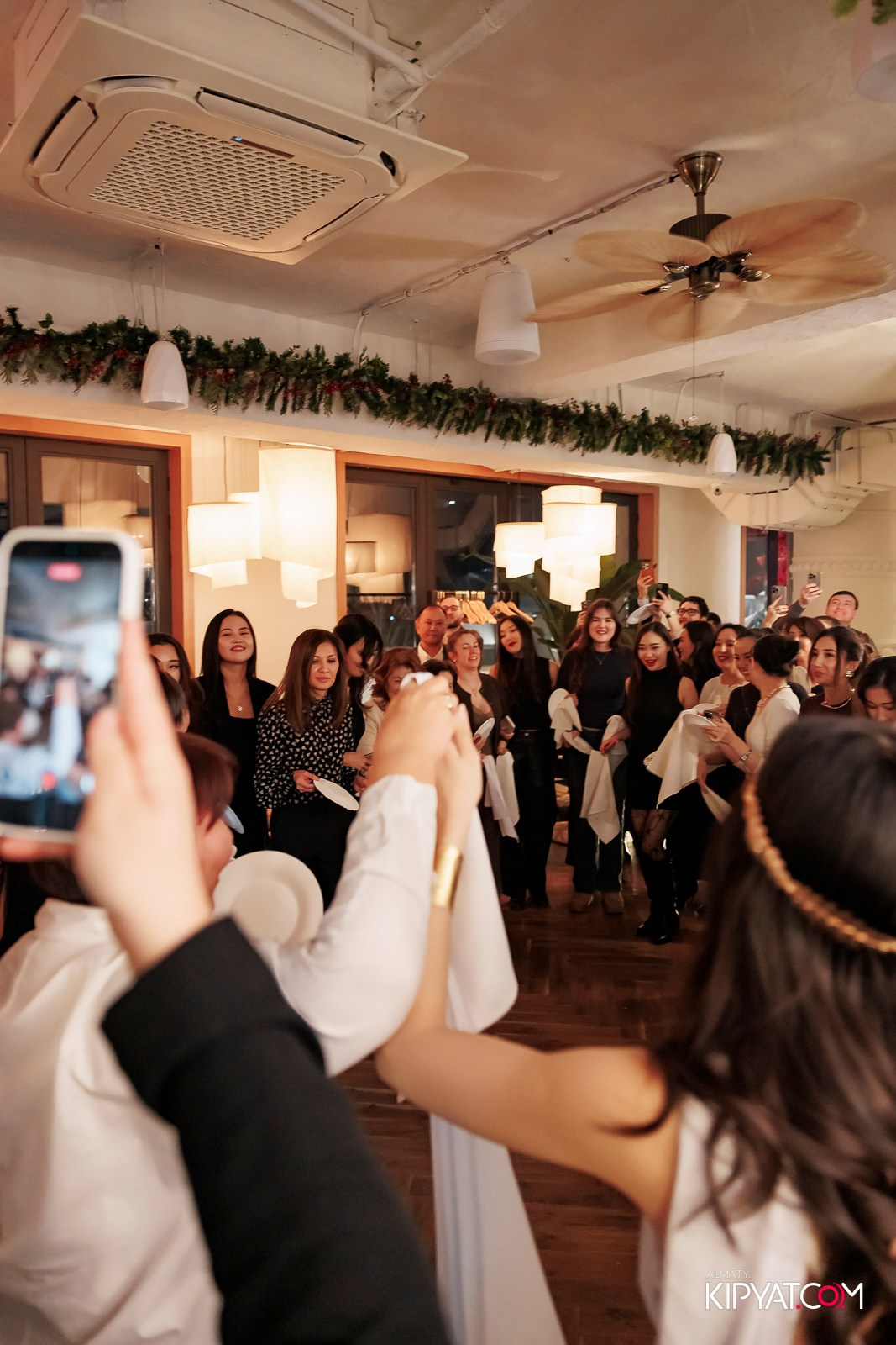 AIZA NEO BISTRO MIRAS. КИПЯТКОМ АЛМАТЫ! Фотосъемка мероприятий в Алматы