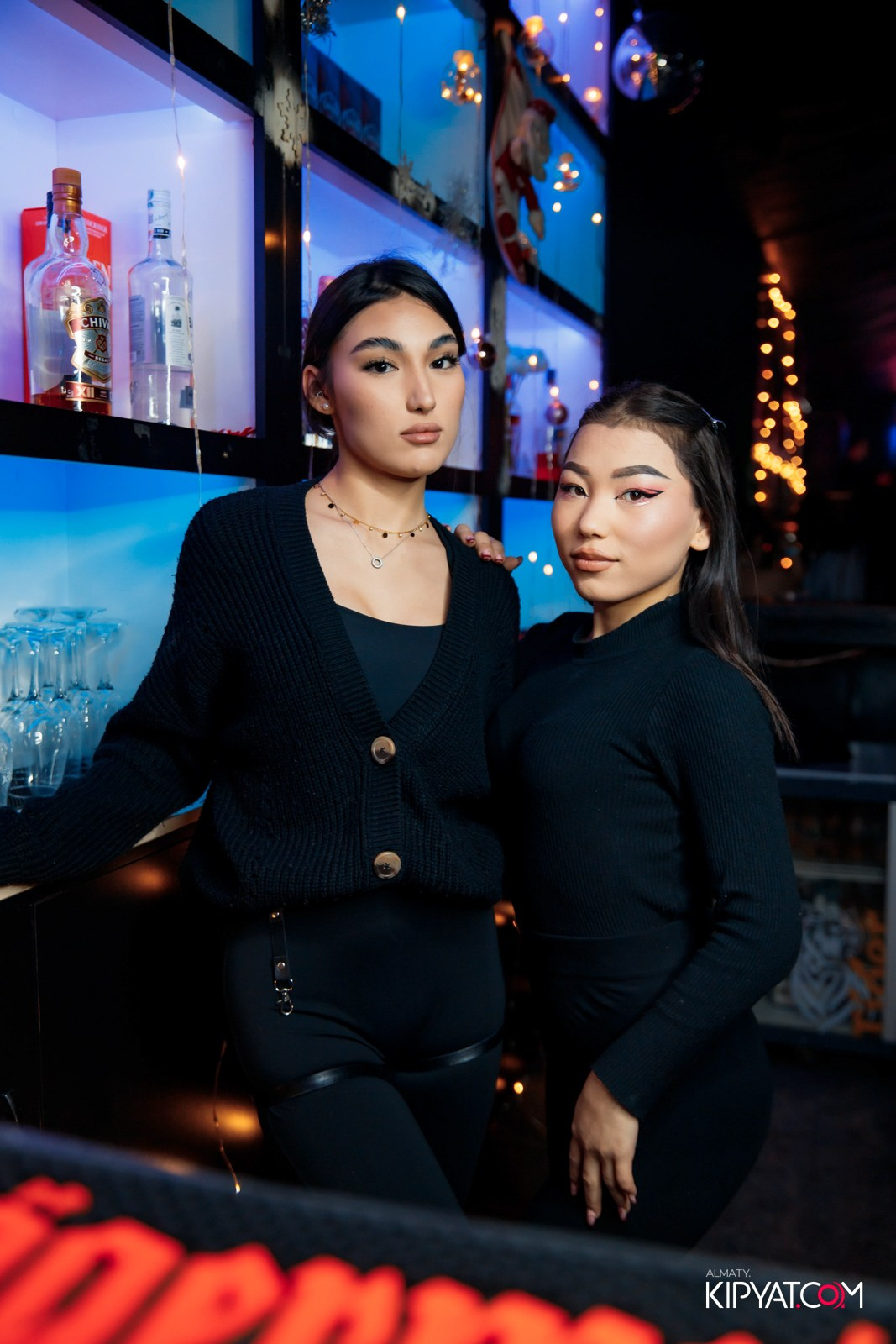 UYAT EMES BAR. КИПЯТКОМ АЛМАТЫ!