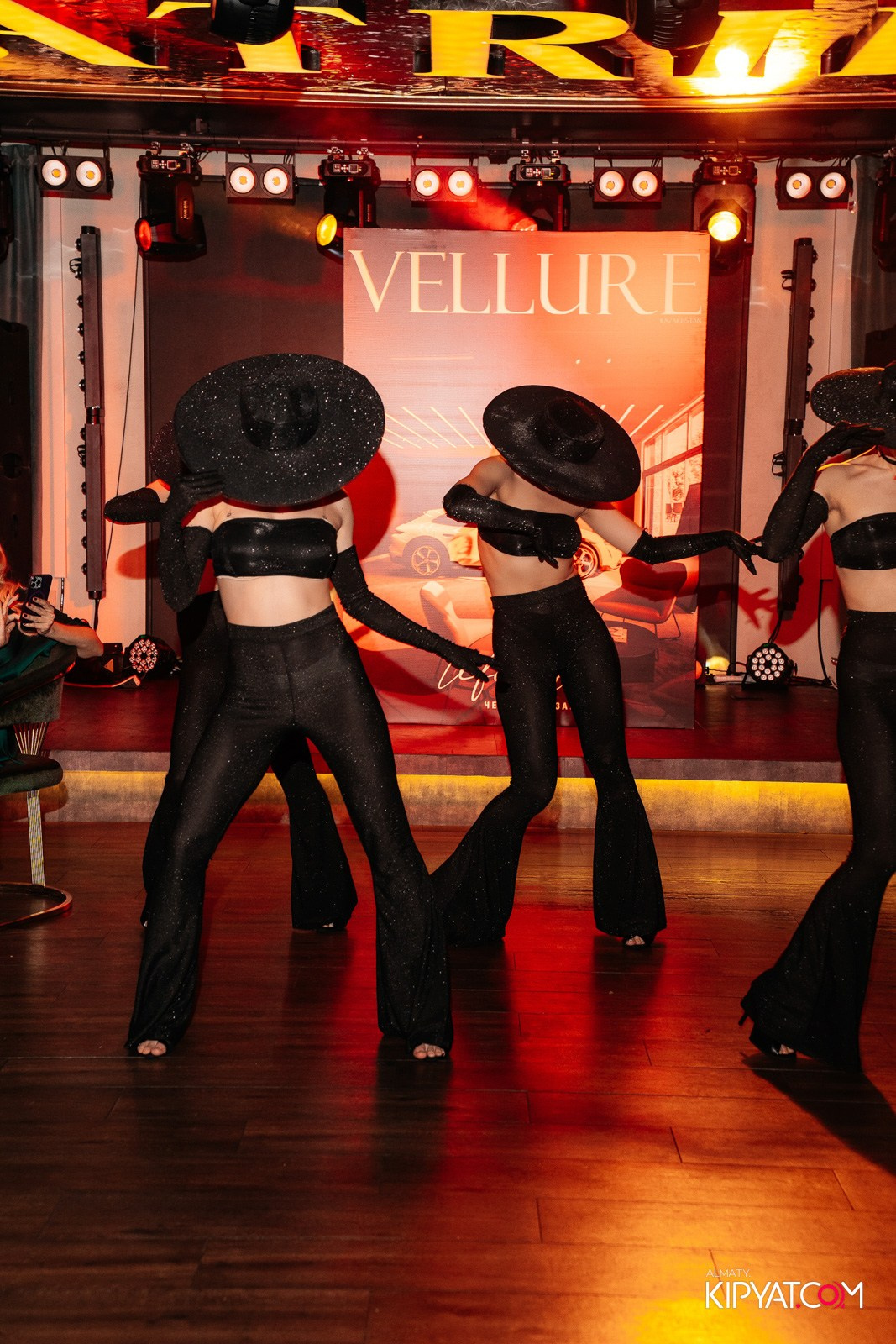 ПРЕЗЕНТАЦИЯ ЖУРНАЛА «VELLURE». КИПЯТКОМ АЛМАТЫ!