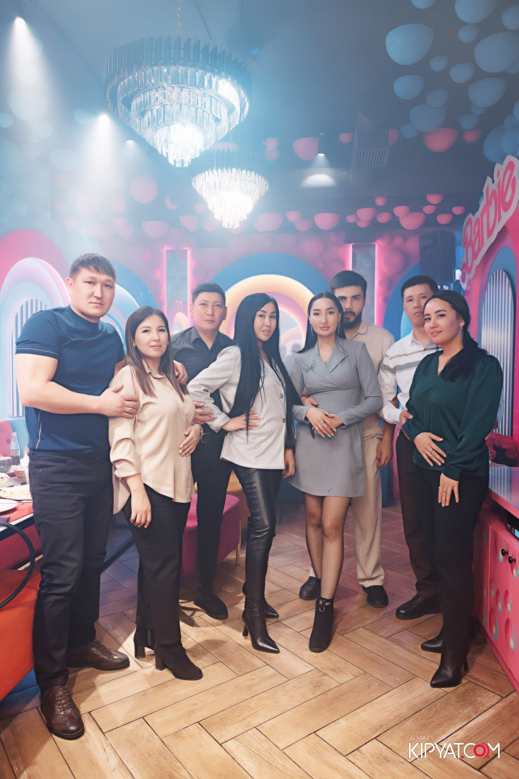 ЗАЯ, НА БИС. КИПЯТКОМ АЛМАТЫ!