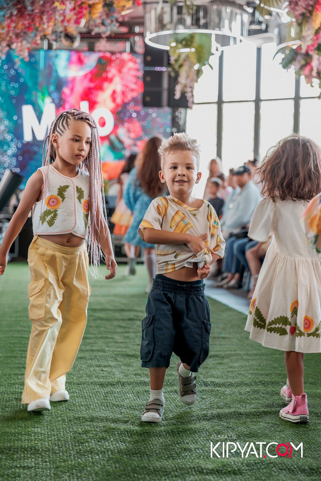 PROM KIDS FASHION SHOW. КИПЯТКОМ АЛМАТЫ!