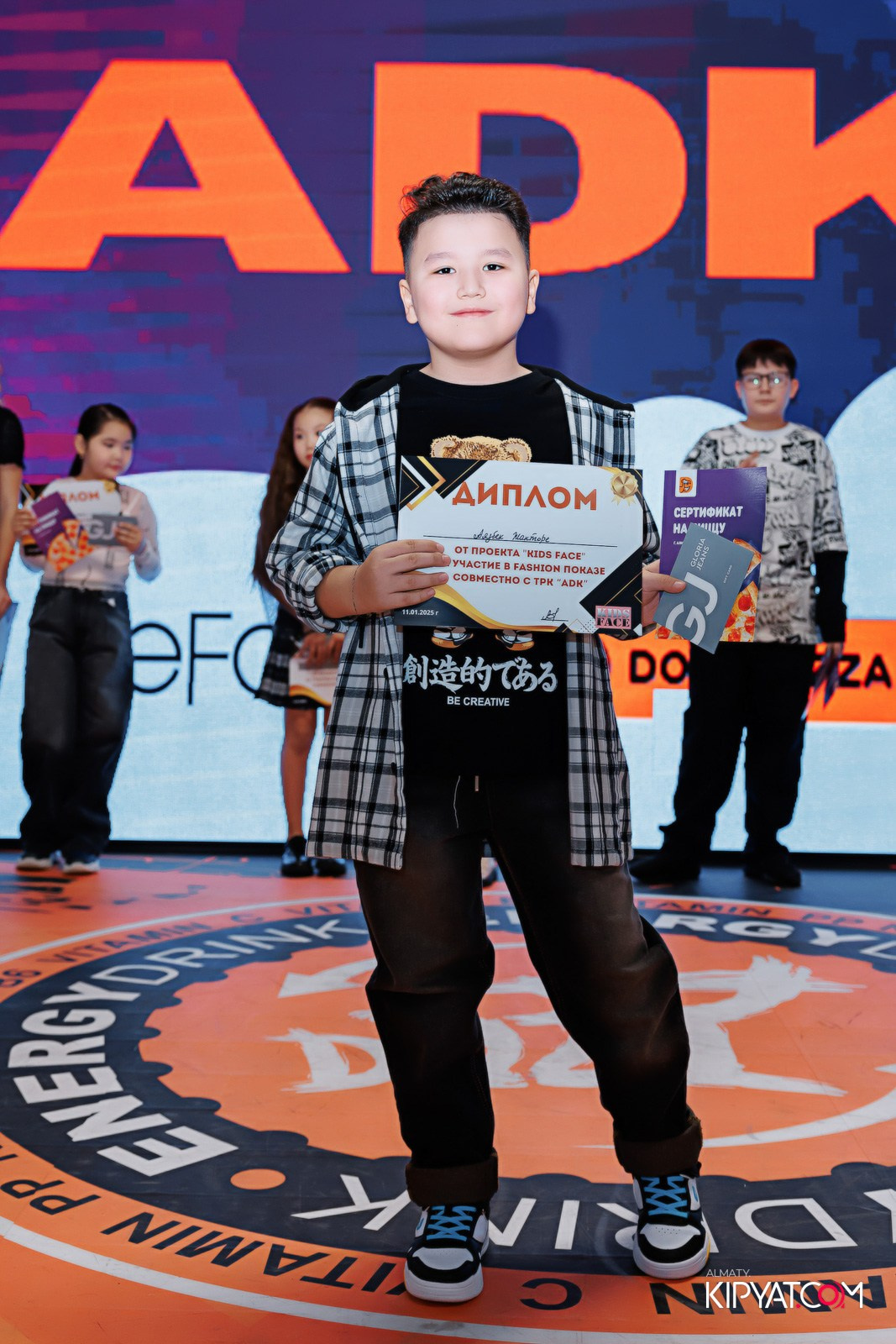ДЕТСКИЙ МОДНЫЙ ПОКАЗ ОТ МОДЕЛЬНОГО АГЕНТСТВА «KIDSFACE». КИПЯТКОМ АЛМАТЫ!