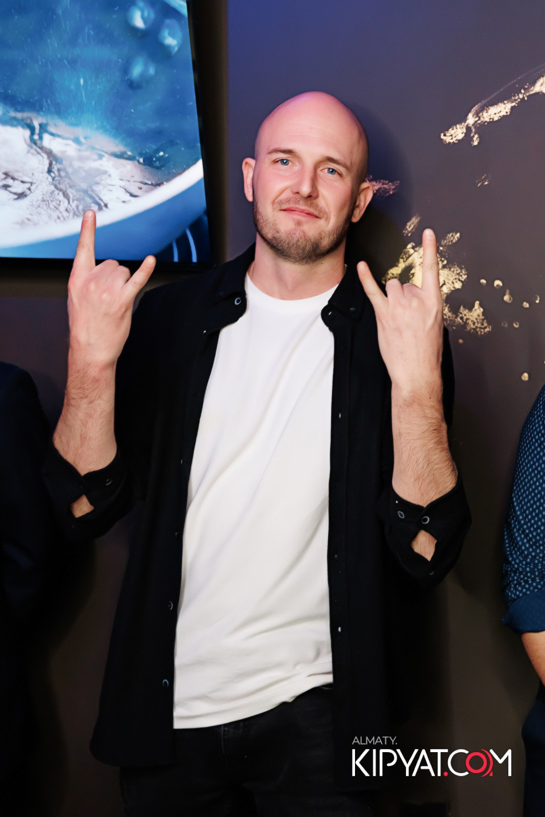 OBLAKO LOUNGE BAR. КИПЯТКОМ АЛМАТЫ!