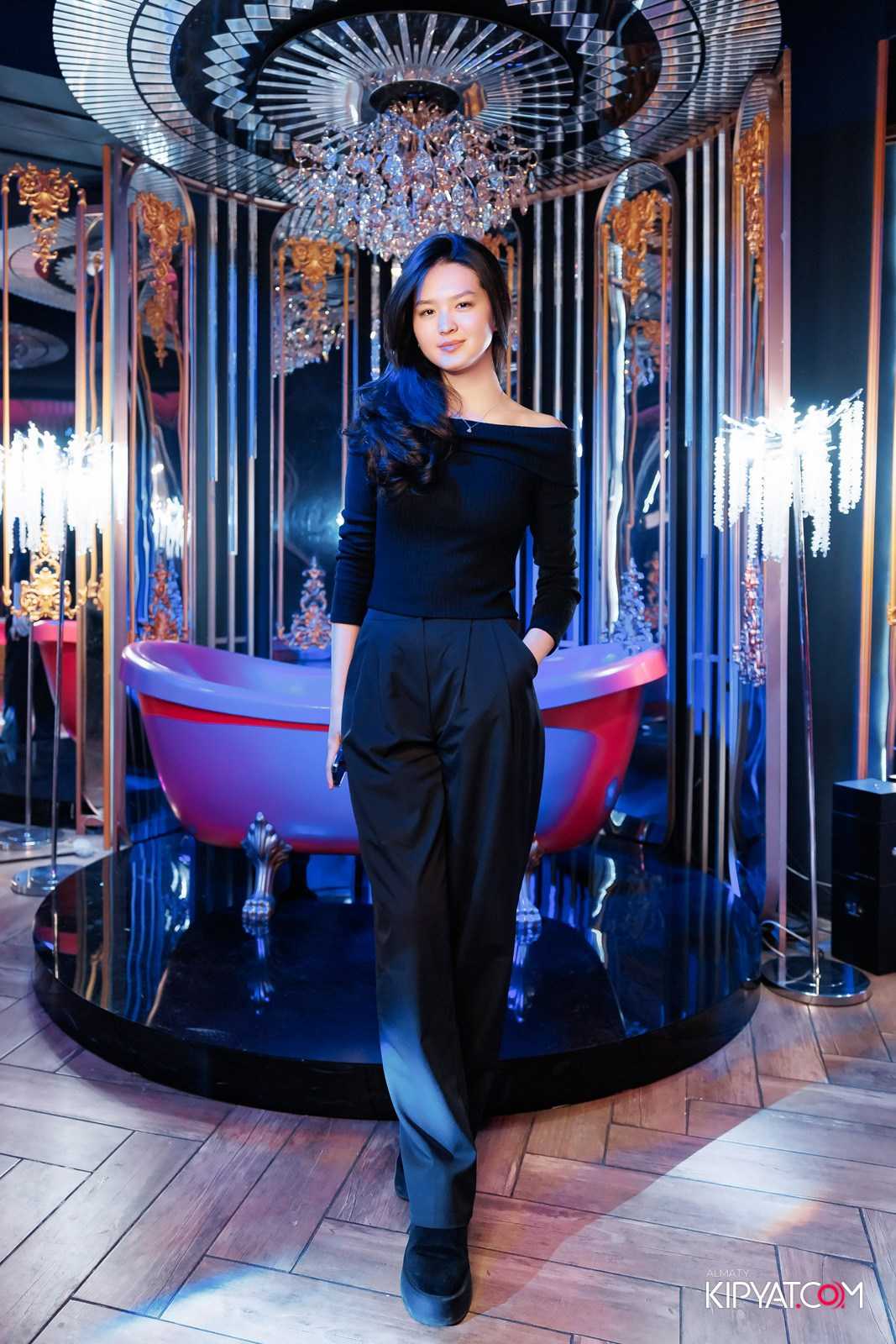 ЗАЯ, НА БИС. КИПЯТКОМ АЛМАТЫ!