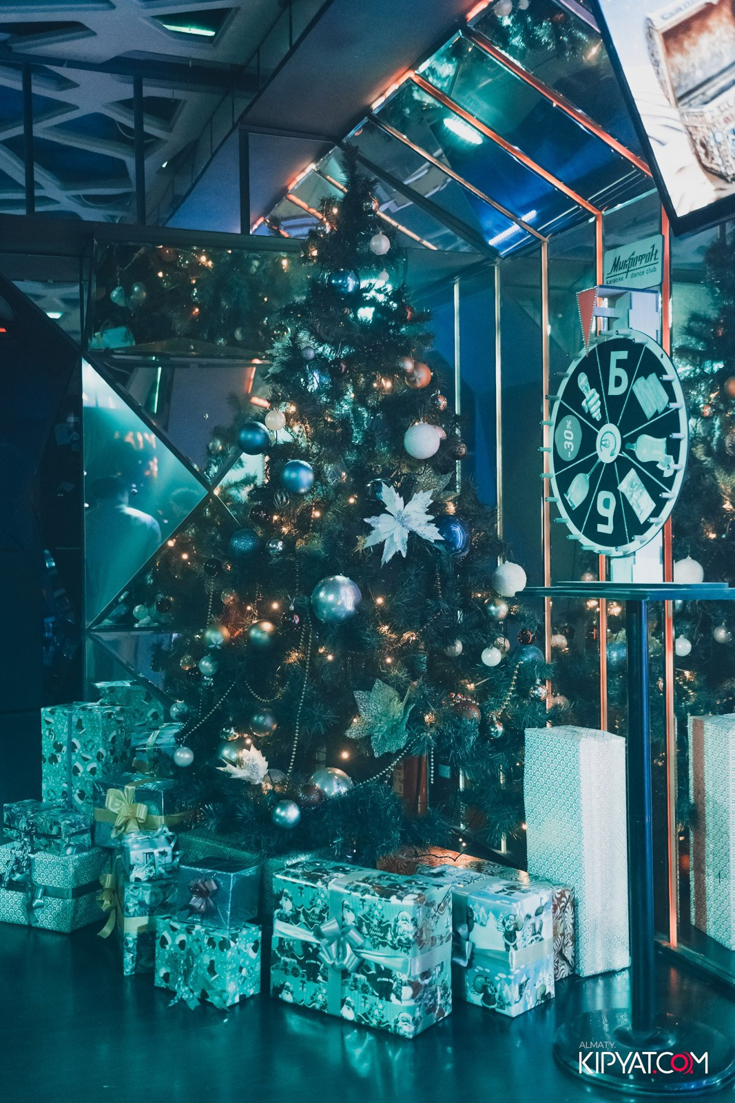 КАРАОКЕ МИКРОФОН. КИПЯТКОМ АЛМАТЫ!