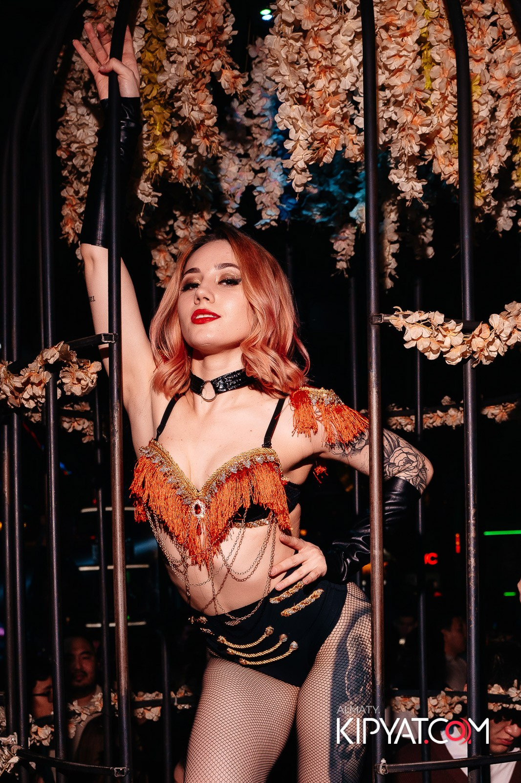 UYAT EMES BAR. КИПЯТКОМ АЛМАТЫ!