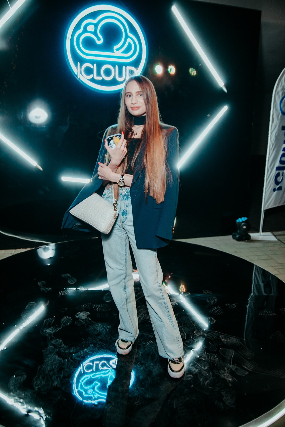 Презентация «Iphone 15». Свадебный и детский фотограф в Волгограде Слава Белов