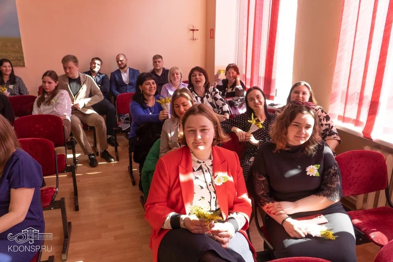 8 марта. Новотитаровский Дом культуры