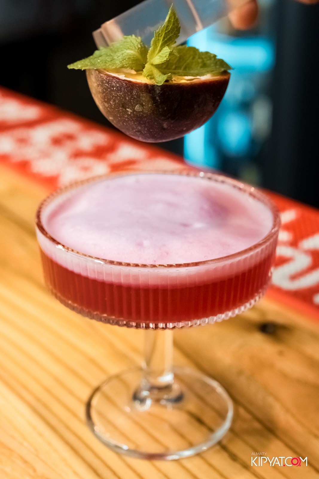 THE ESTATE КАРАОКЕ 1 ГОД. КИПЯТКОМ АЛМАТЫ!