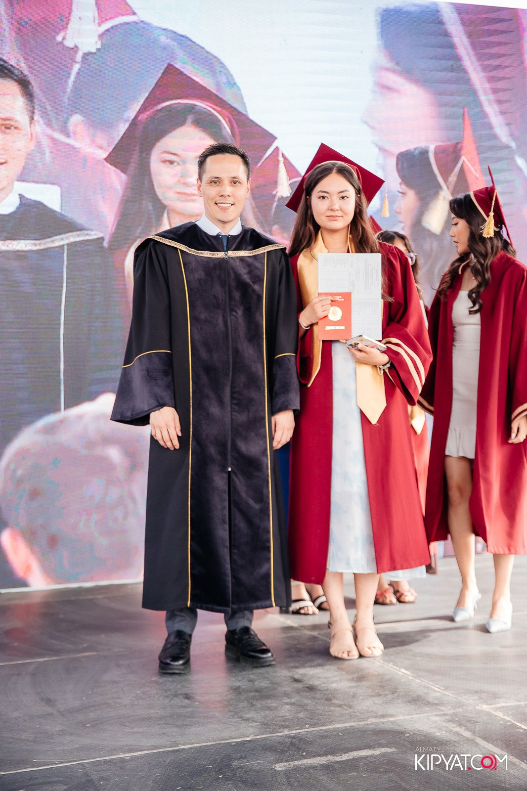 ВРУЧЕНИЕ ДИПЛОМОВ — НАРХОЗ КОЛЛЕДЖ. Part 4. КИПЯТКОМ АЛМАТЫ!