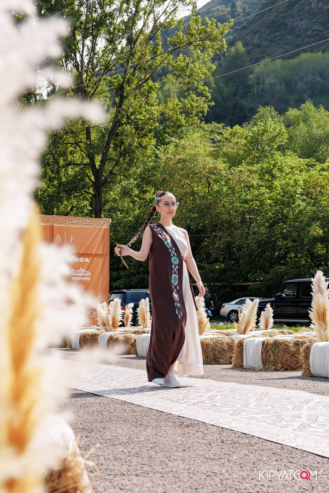 KANG REN TANG. КИПЯТКОМ АЛМАТЫ!