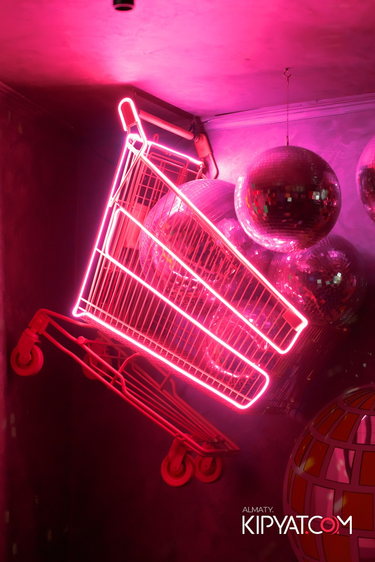 Ухо и Медведь на Саина. КИПЯТКОМ АЛМАТЫ!