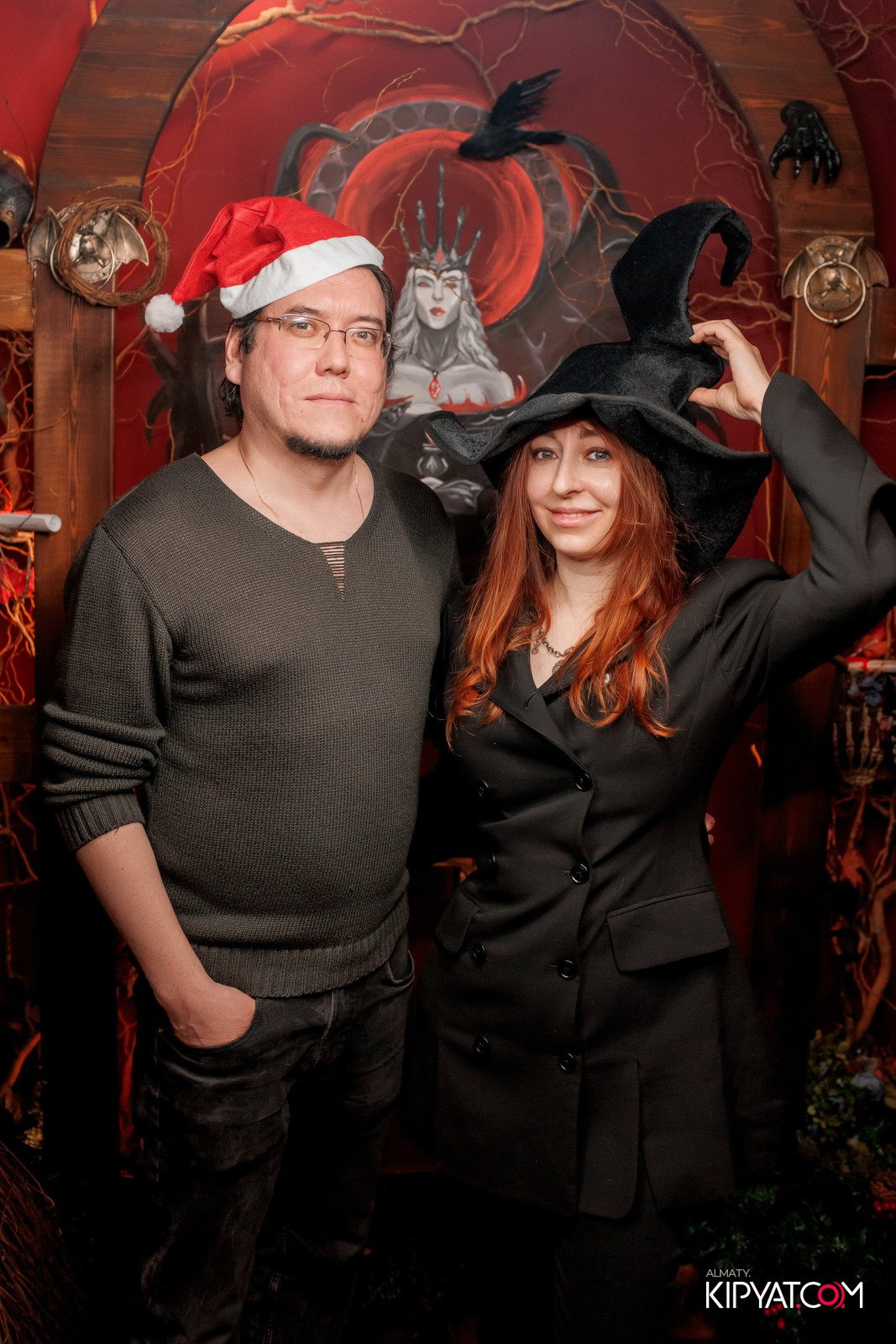 MERRY CREEPYSTMASS AND SPOOKY NEW YEAR — QUEEN OF THE DARKNESS BAR. КИПЯТКОМ АЛМАТЫ!