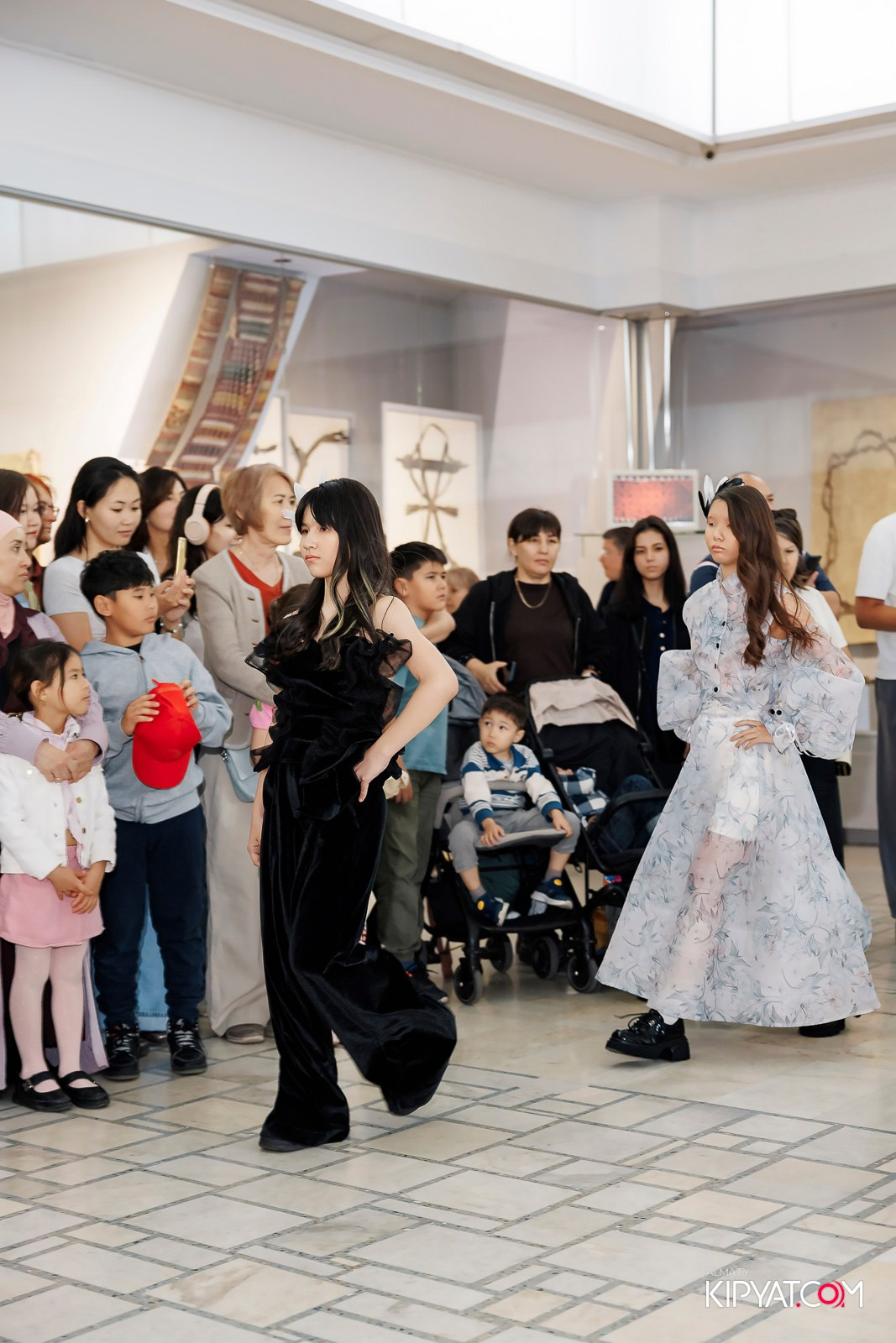 JUNIOR MODELS SHOW. ПЕРФОМАНС НОЧЬ В МУЗЕЕ. КИПЯТКОМ АЛМАТЫ! Фотосъемка мероприятий в Алматы