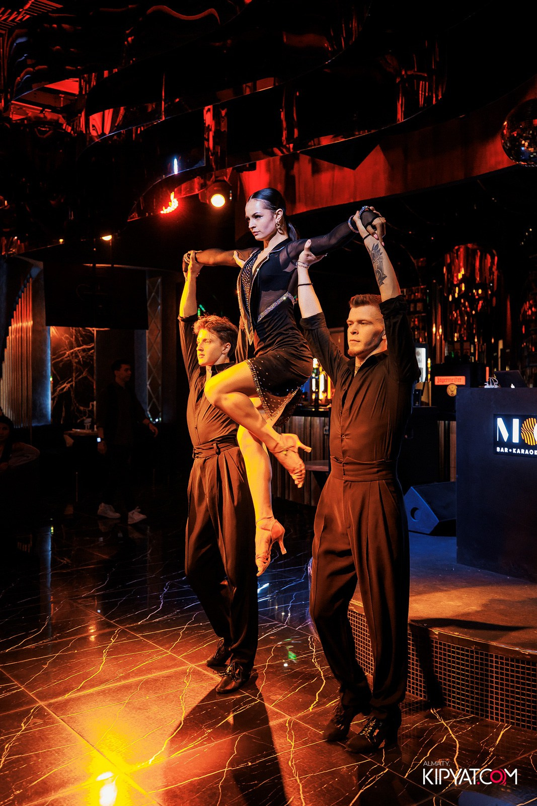 MOOD KARAOKE BAR & TERRACE. КИПЯТКОМ АЛМАТЫ!