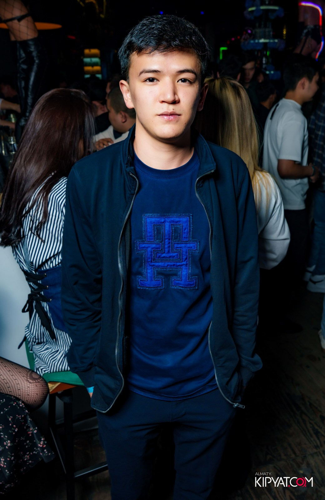 UYAT EMES BAR. КИПЯТКОМ АЛМАТЫ!