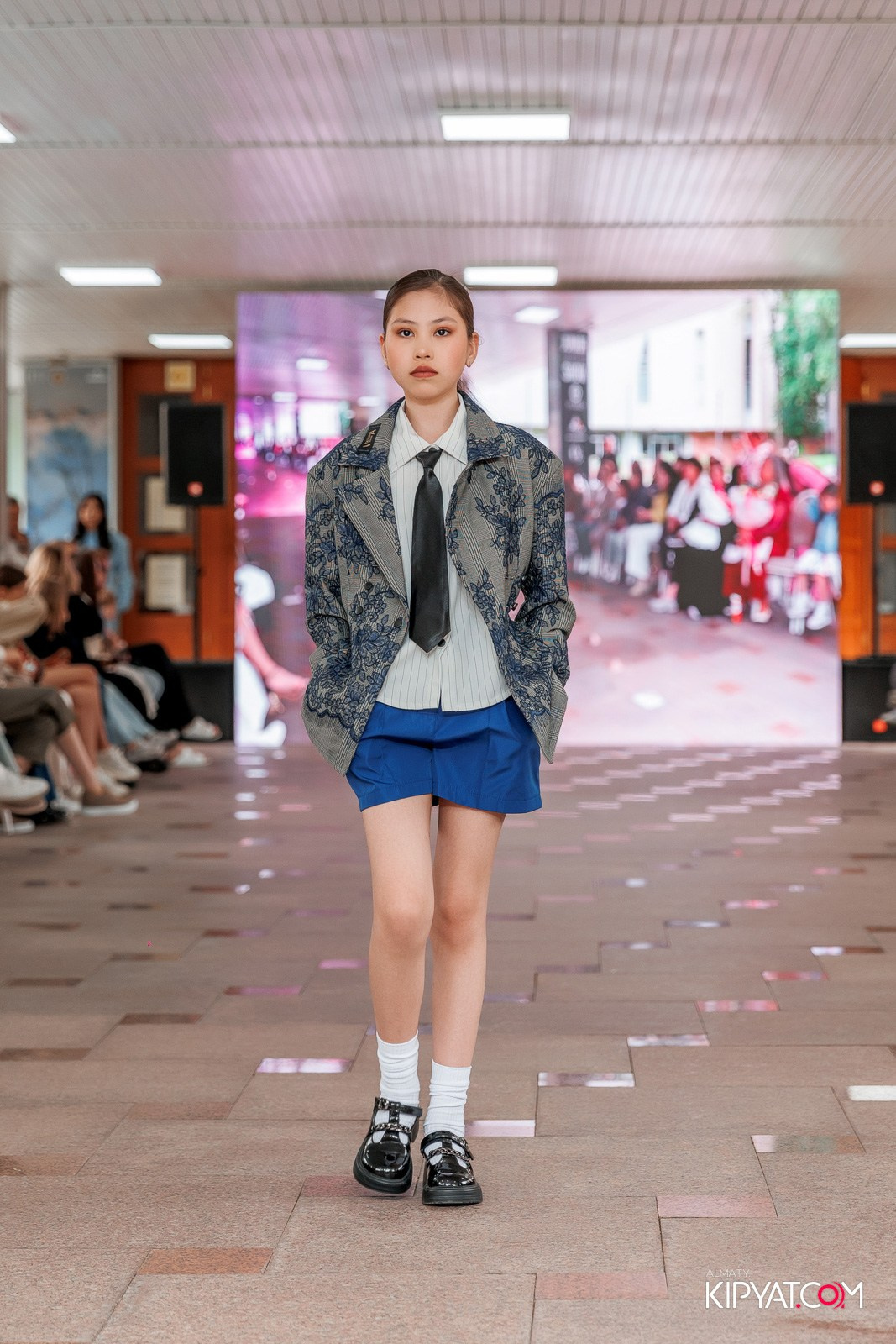 JUNIOR FASHION SHOW. КИПЯТКОМ АЛМАТЫ!