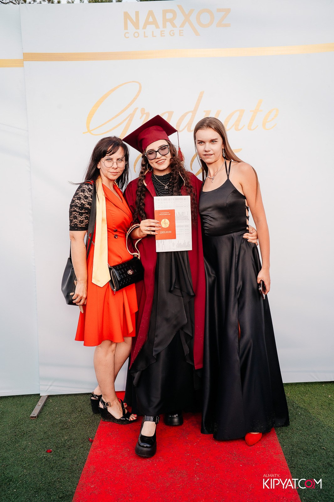 ВРУЧЕНИЕ ДИПЛОМОВ — НАРХОЗ КОЛЛЕДЖ. Part 1. КИПЯТКОМ АЛМАТЫ!