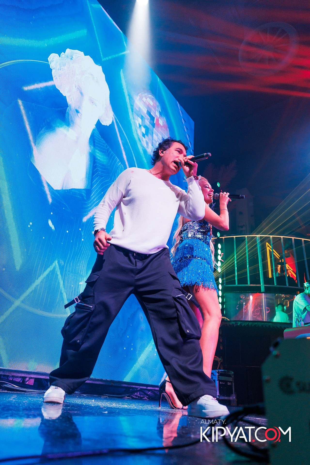 КОНЦЕРТ ГРУППЫ HIFI SANTA BARBARA. КИПЯТКОМ АЛМАТЫ!